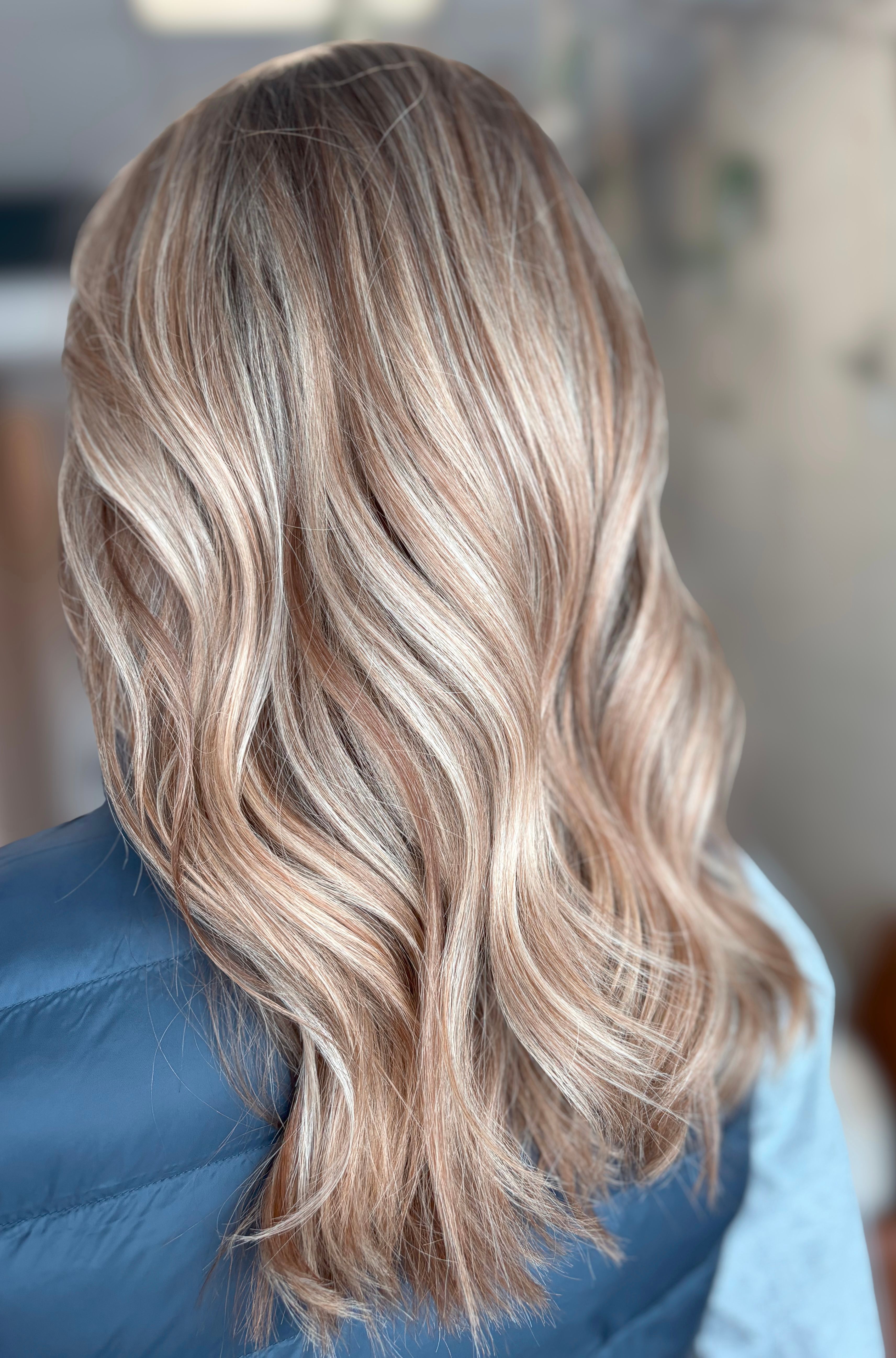 Kelly Mazuk — Blondes ONESHOT Hair Awards entry