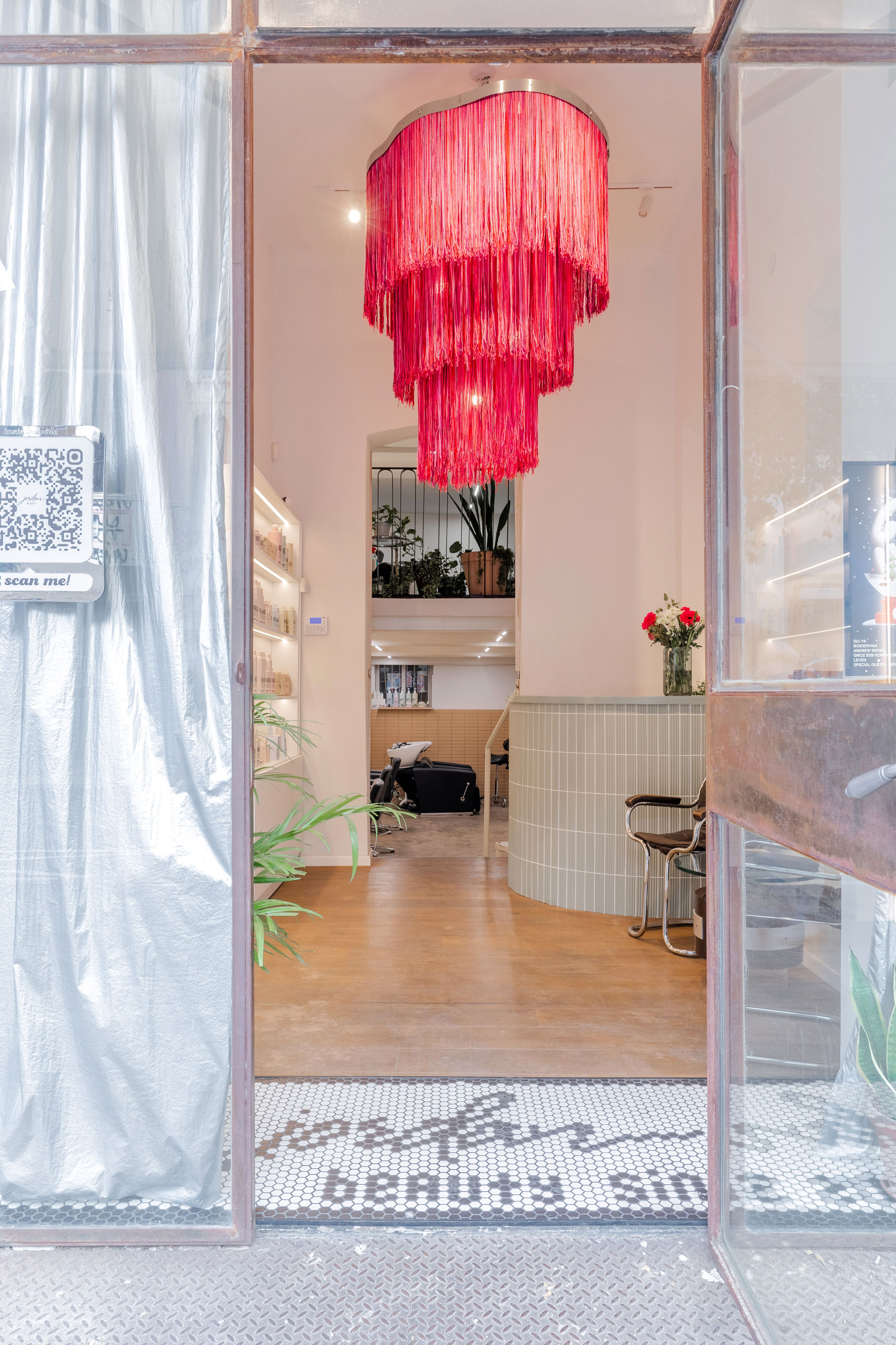 Darina Jordan — Salon Decor ONESHOT Hair Awards entry