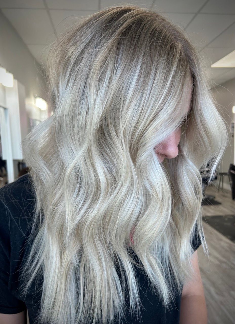 Jillian Marl — Blondes ONESHOT Hair Awards entry