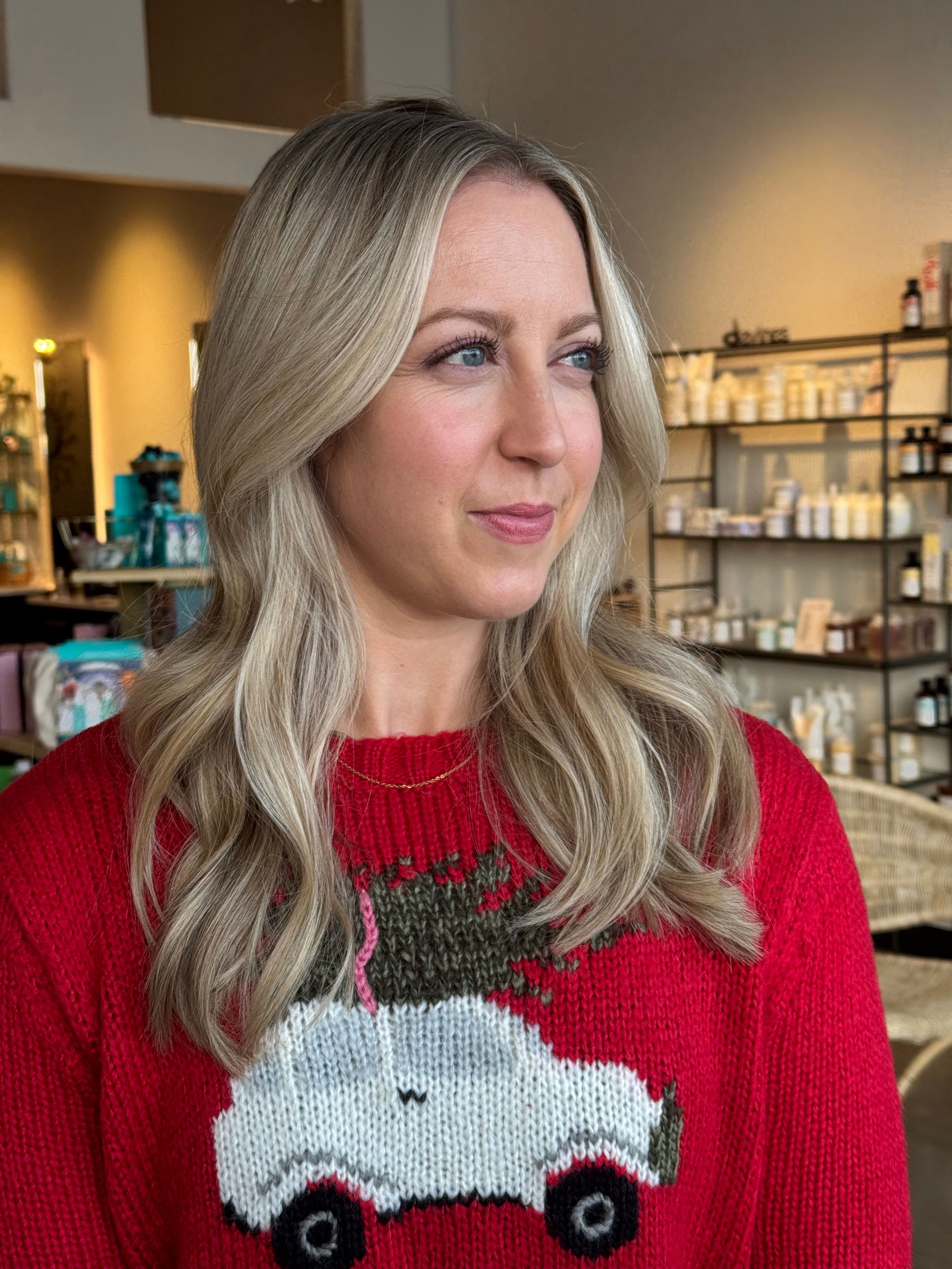 Sarah Mckee — Blondes ONESHOT Hair Awards entry