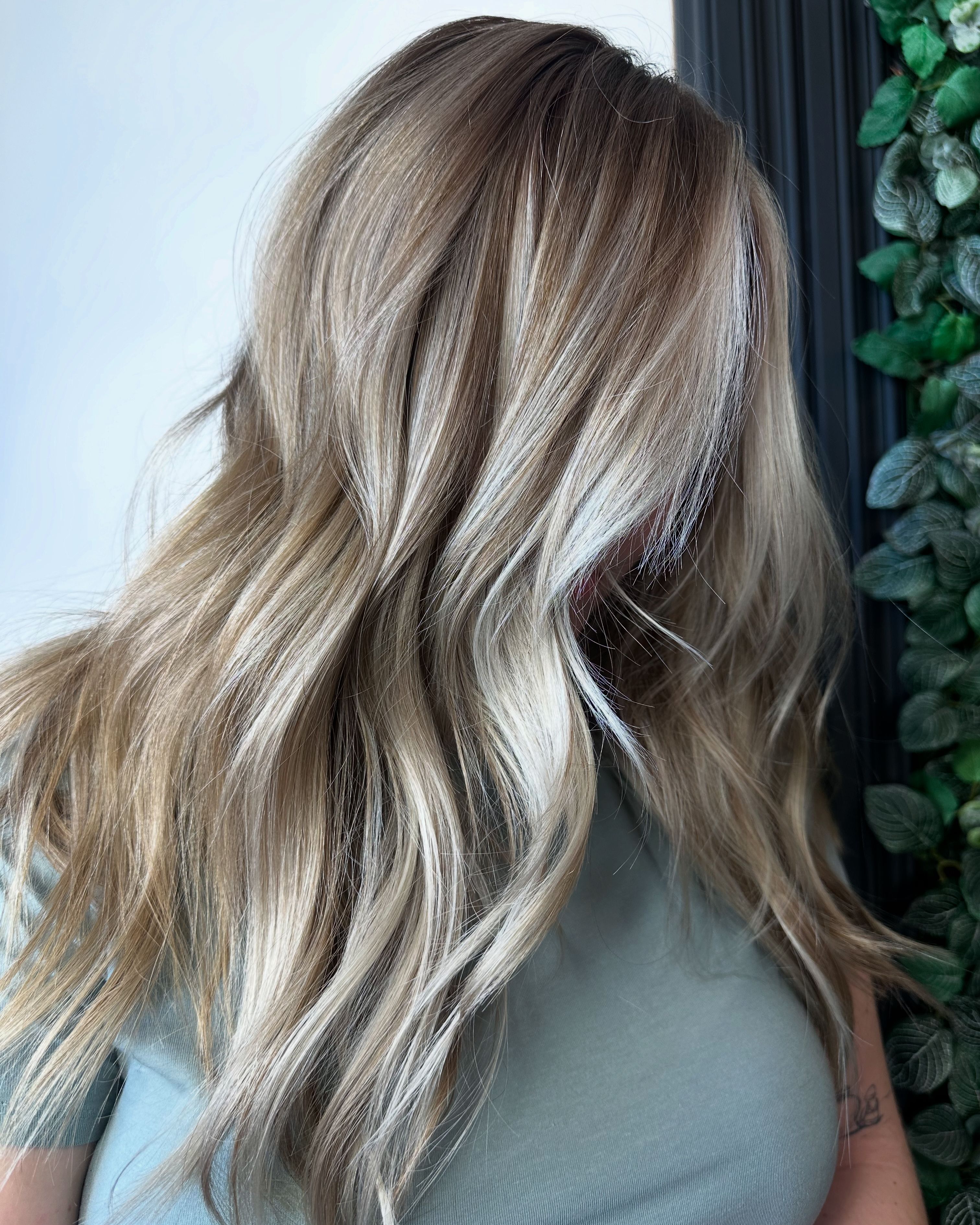 Morgan Besse — Blondes ONESHOT Hair Awards entry