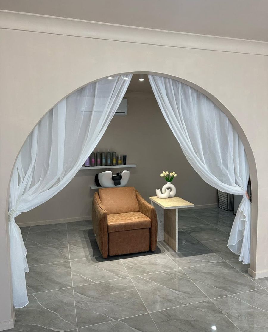 Monique Maguire — Salon Decor ONESHOT Hair Awards entry
