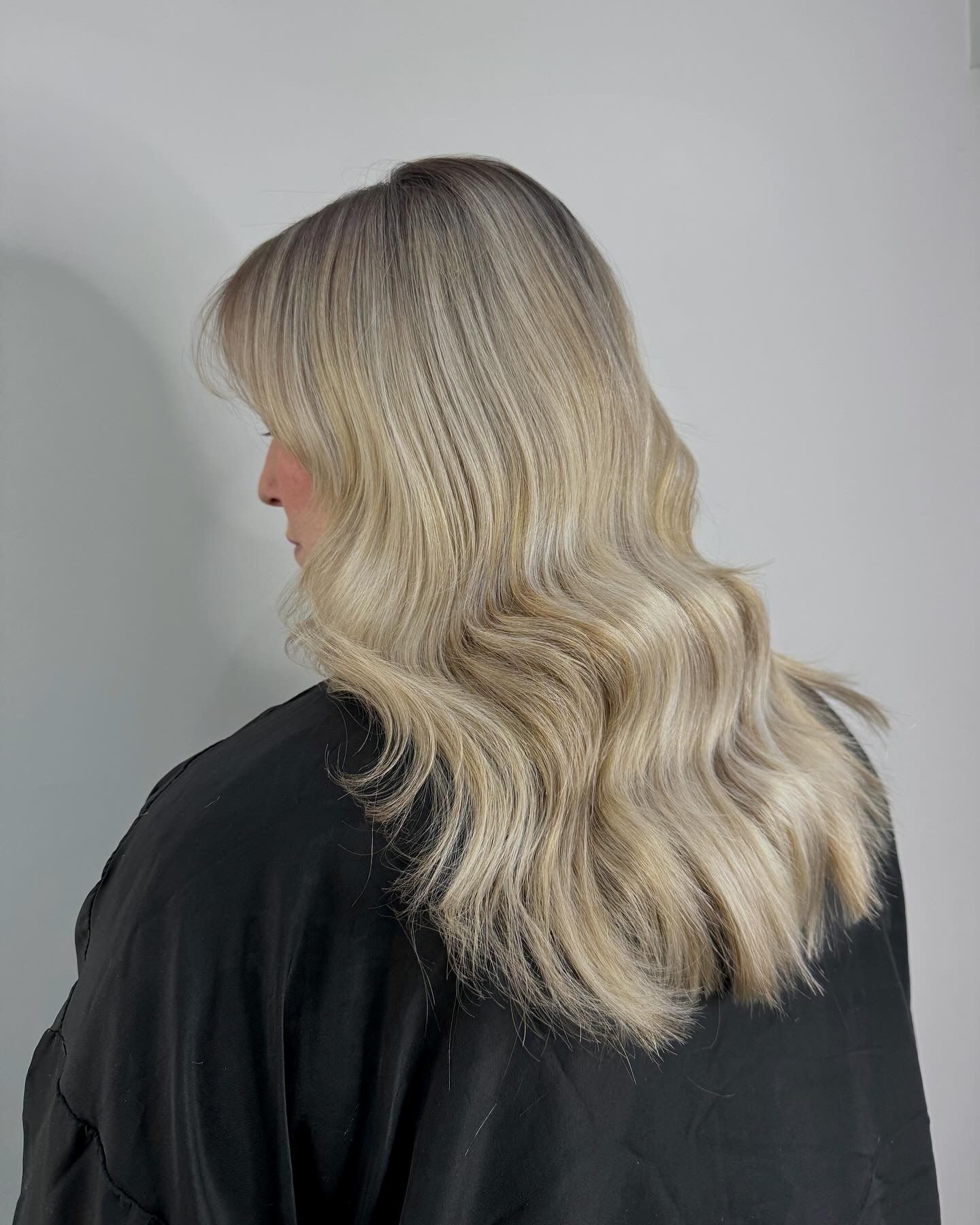 Lucy Moore — Blondes ONESHOT Hair Awards entry