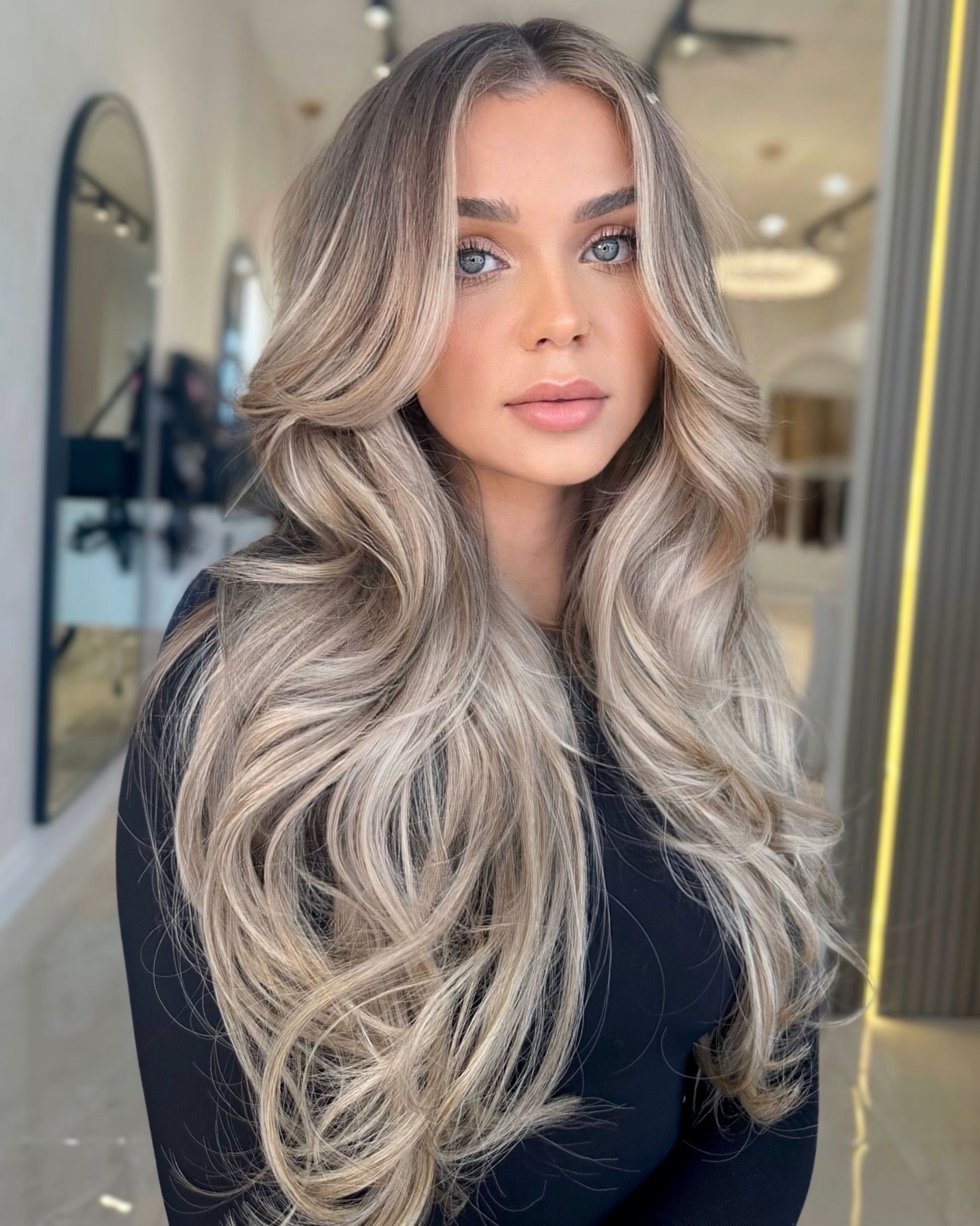 Sofia Ribeiro — Blondes ONESHOT Hair Awards entry