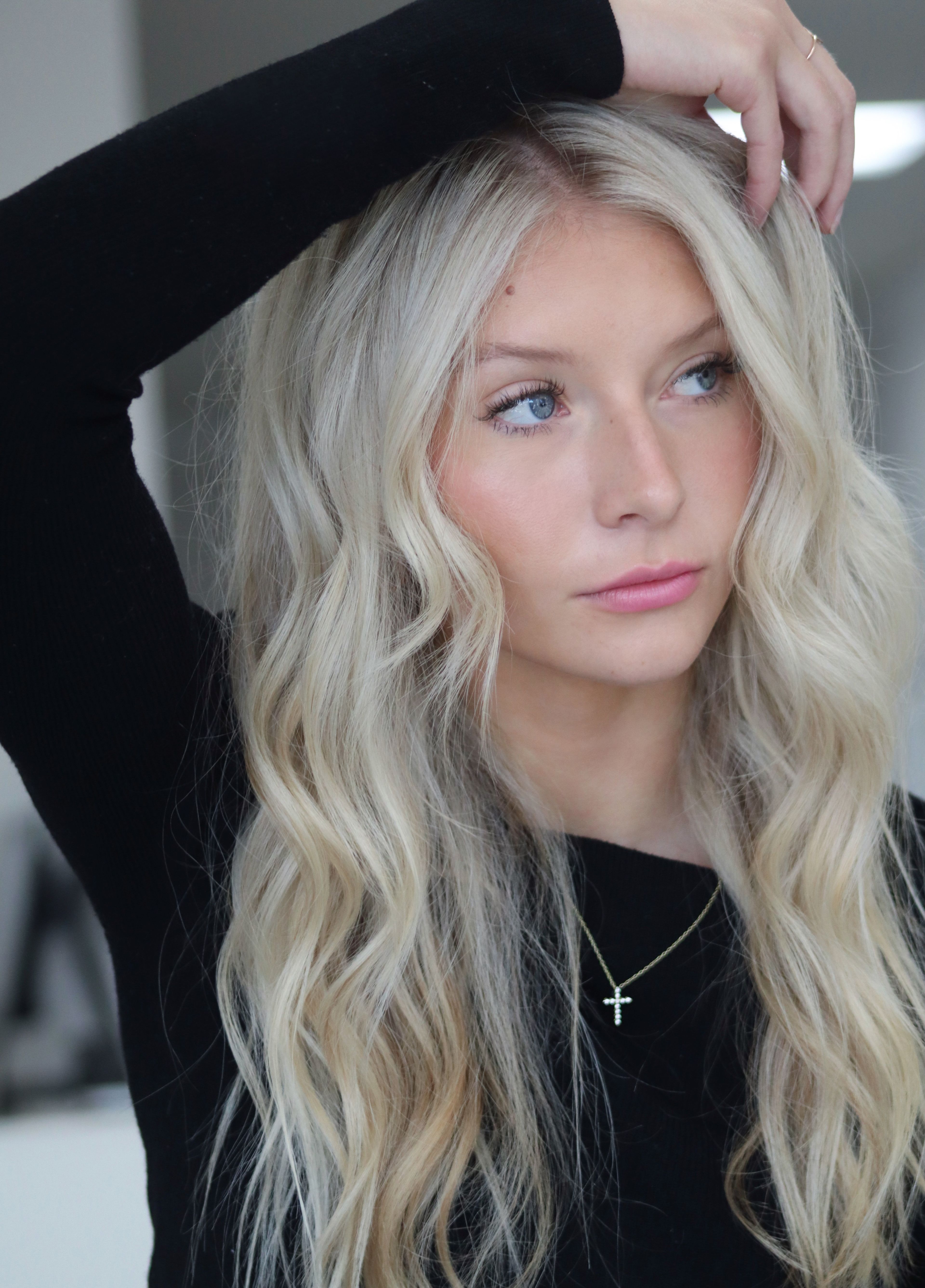 Marshelle O'neill — Blondes ONESHOT Hair Awards entry
