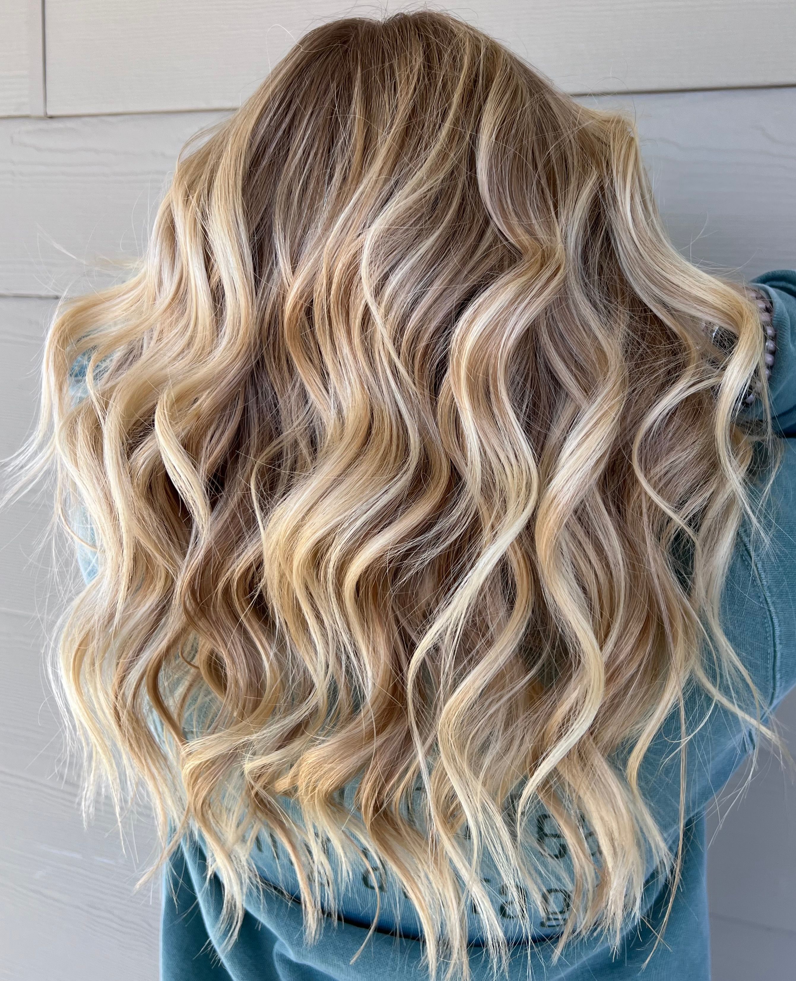 Karah Lemieux — Blondes ONESHOT Hair Awards entry