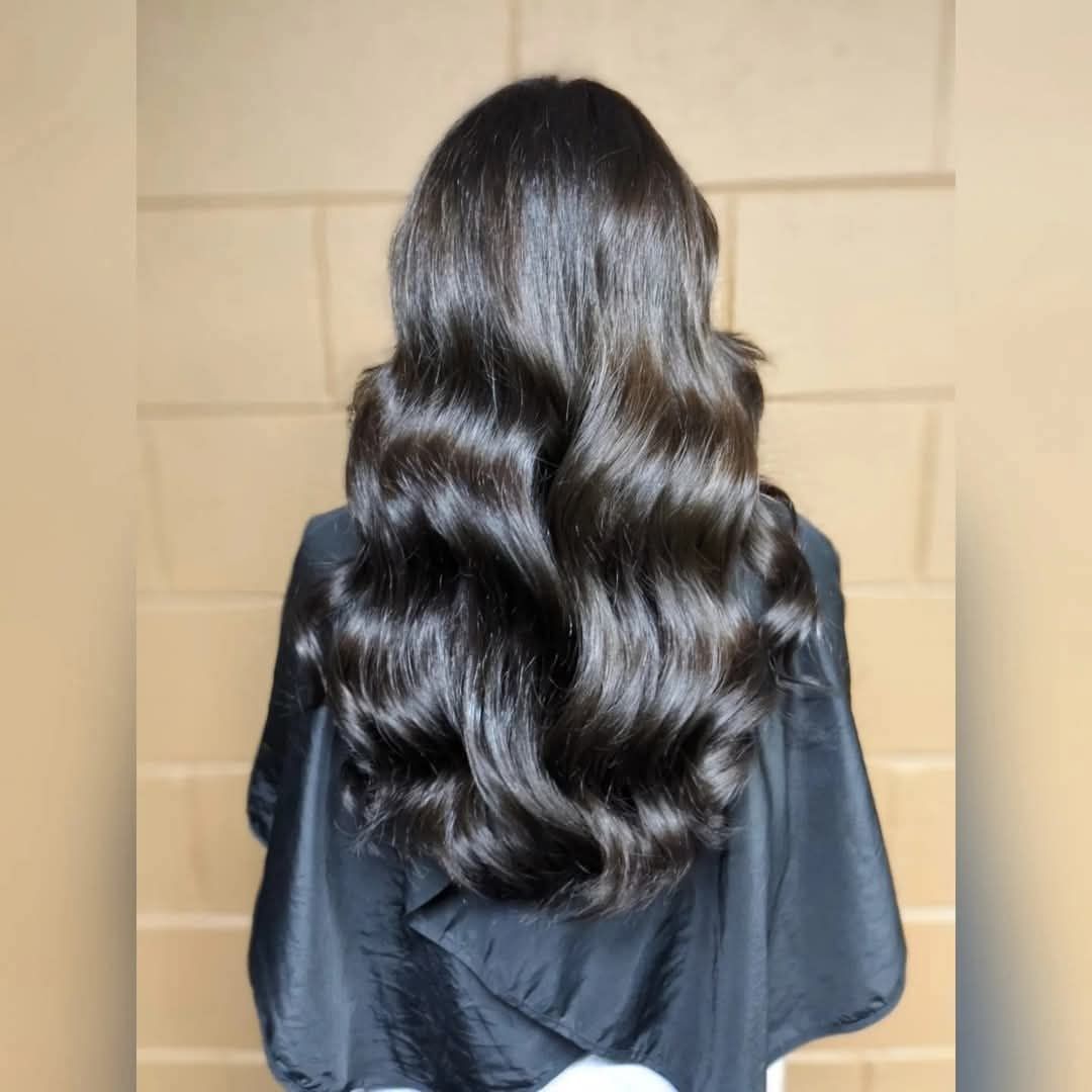 Melanie McConnell — Brunettes ONESHOT Hair Awards entry