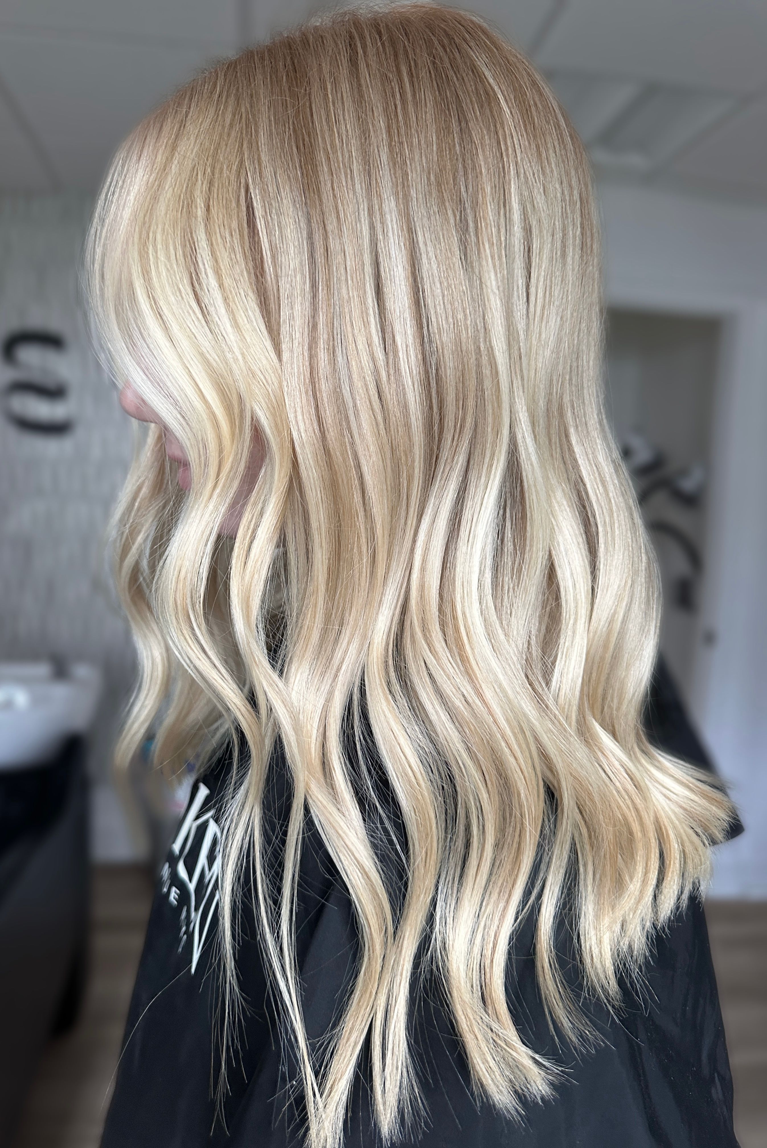Shannon Casey — Blondes ONESHOT Hair Awards entry