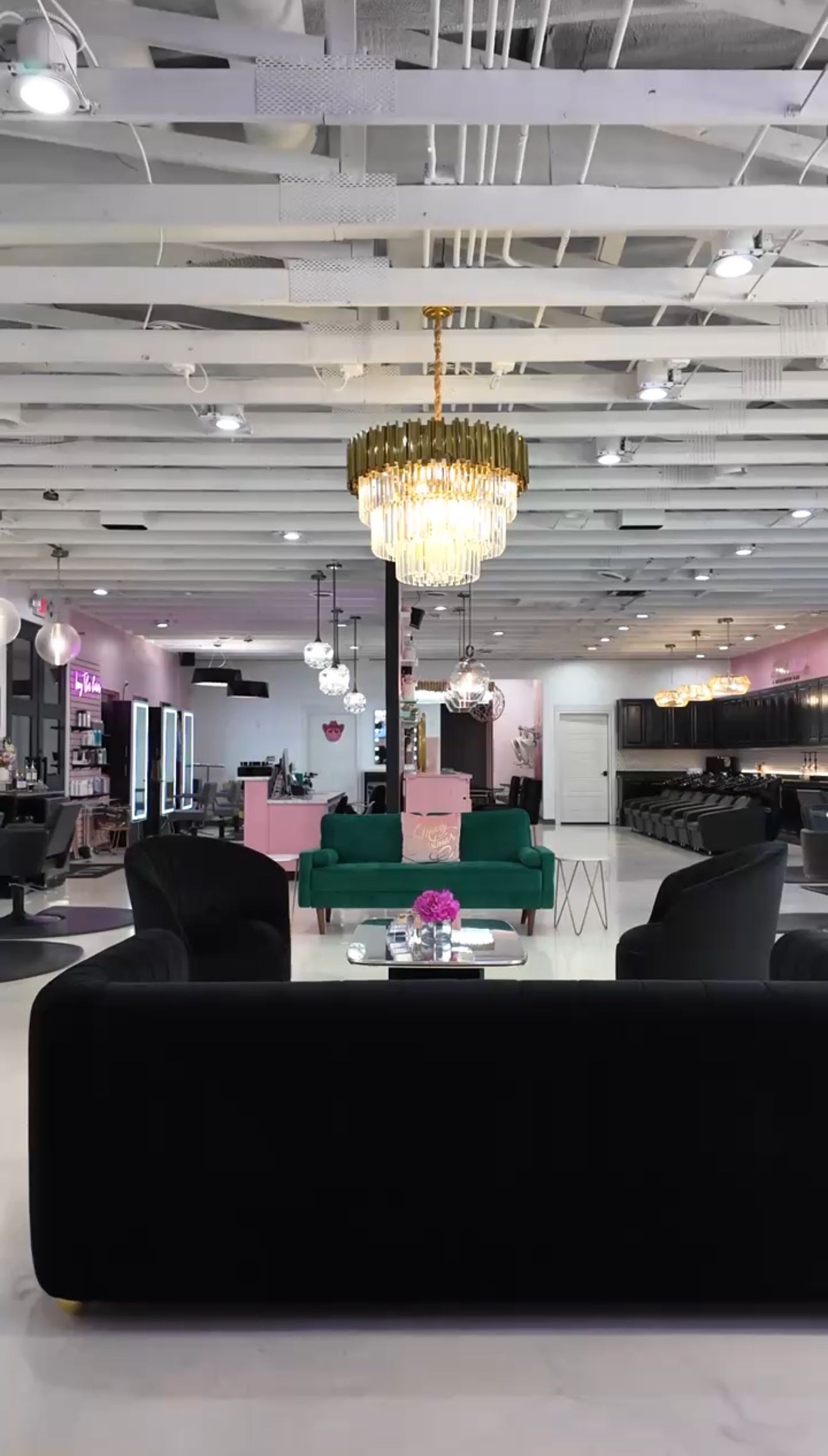 Oyuki Pando — Salon Decor ONESHOT Hair Awards entry