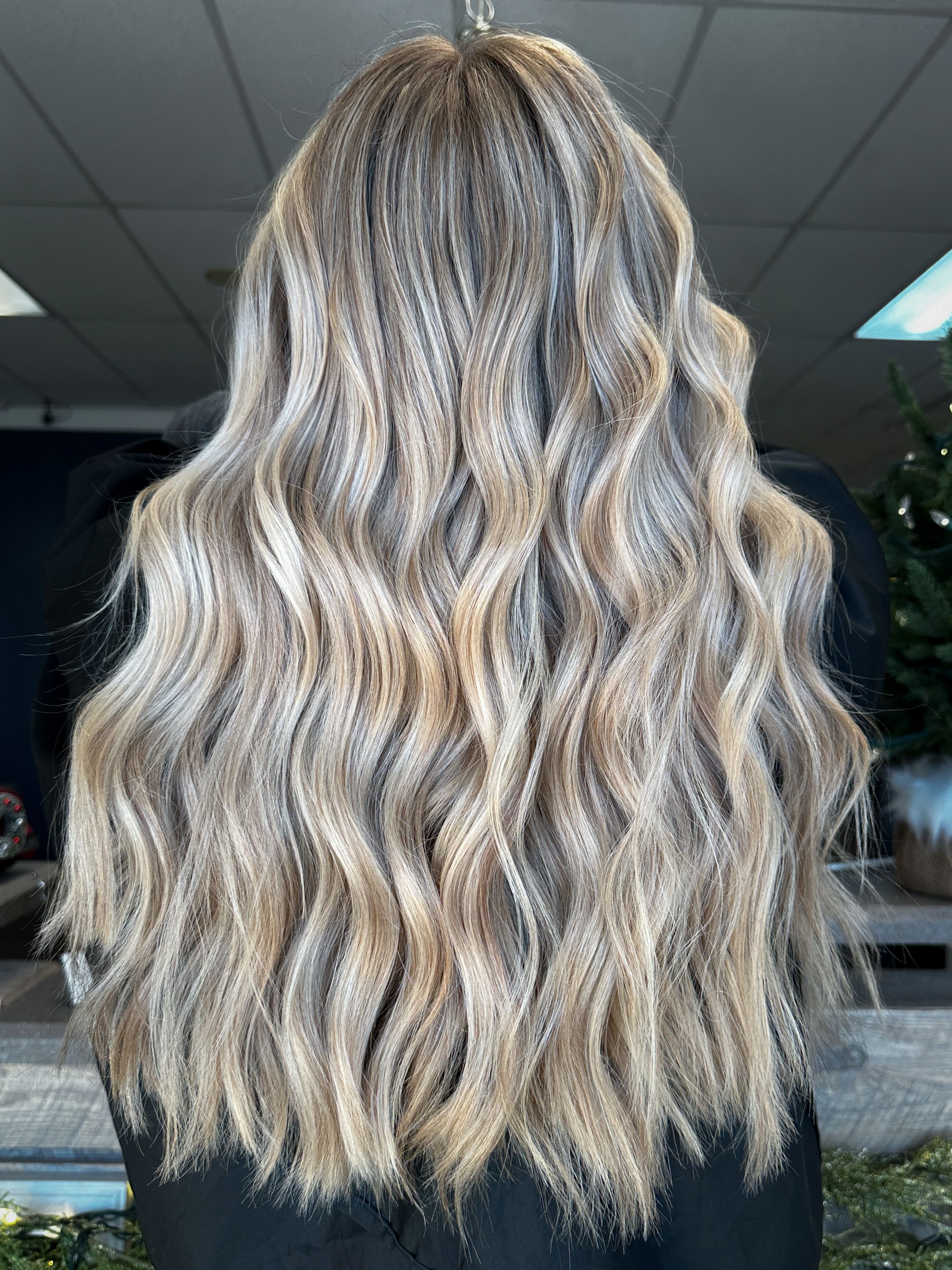 Amanda Hyson — Cool Balayage ONESHOT Hair Awards entry