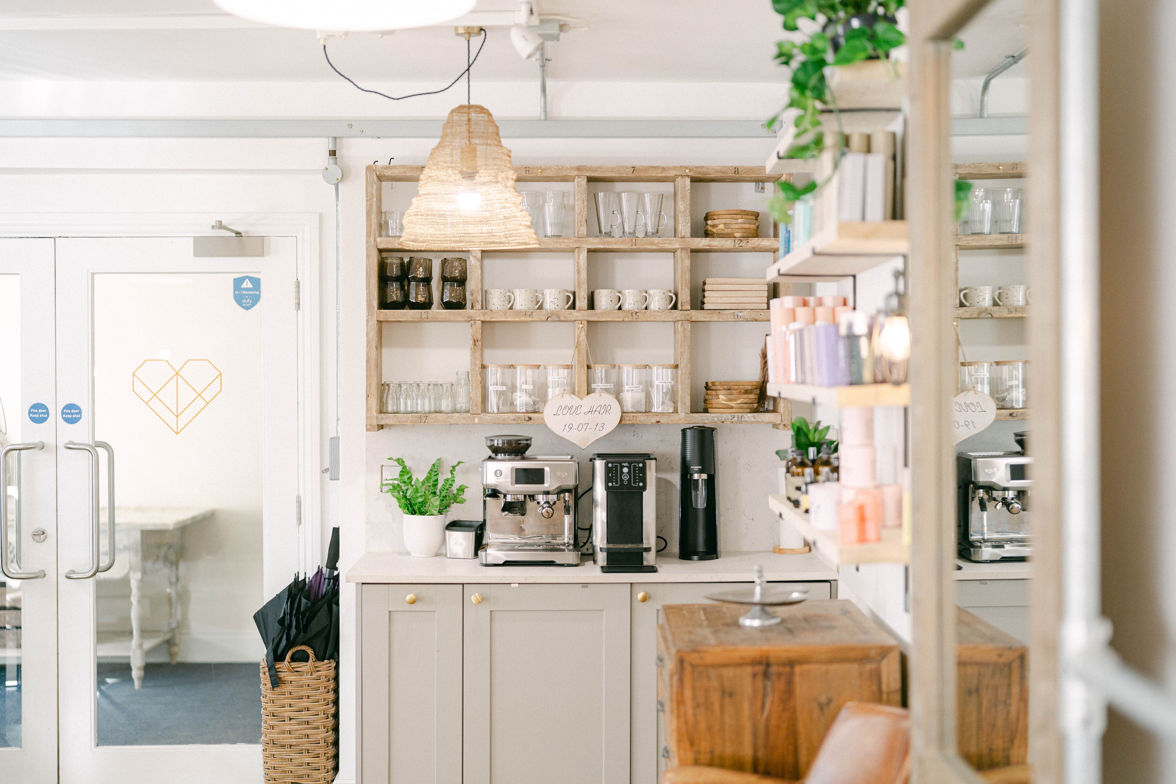 Lovehairkatie Hemming — Salon Decor ONESHOT Hair Awards entry