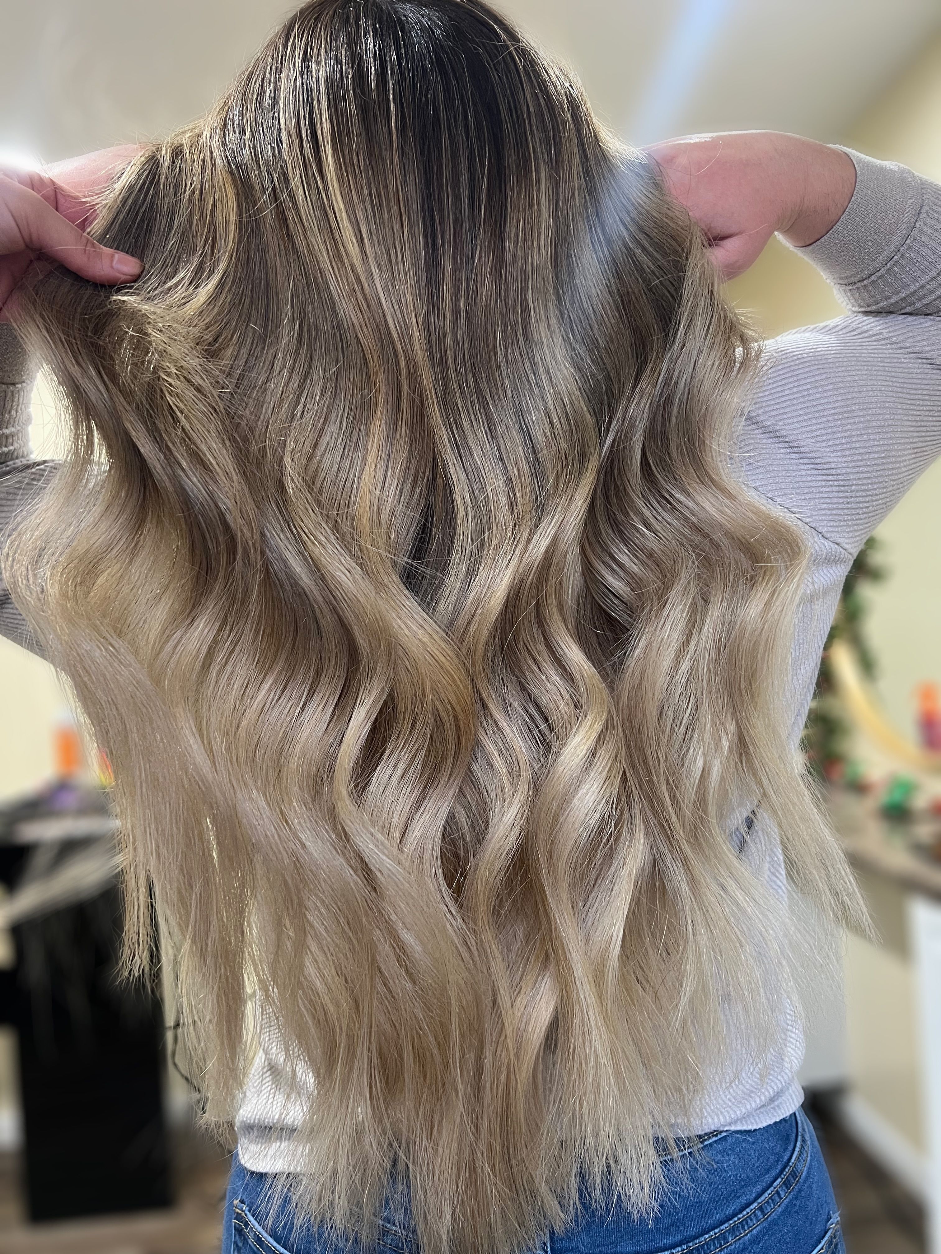 Tania Garcia — Warm Balayage ONESHOT Hair Awards entry