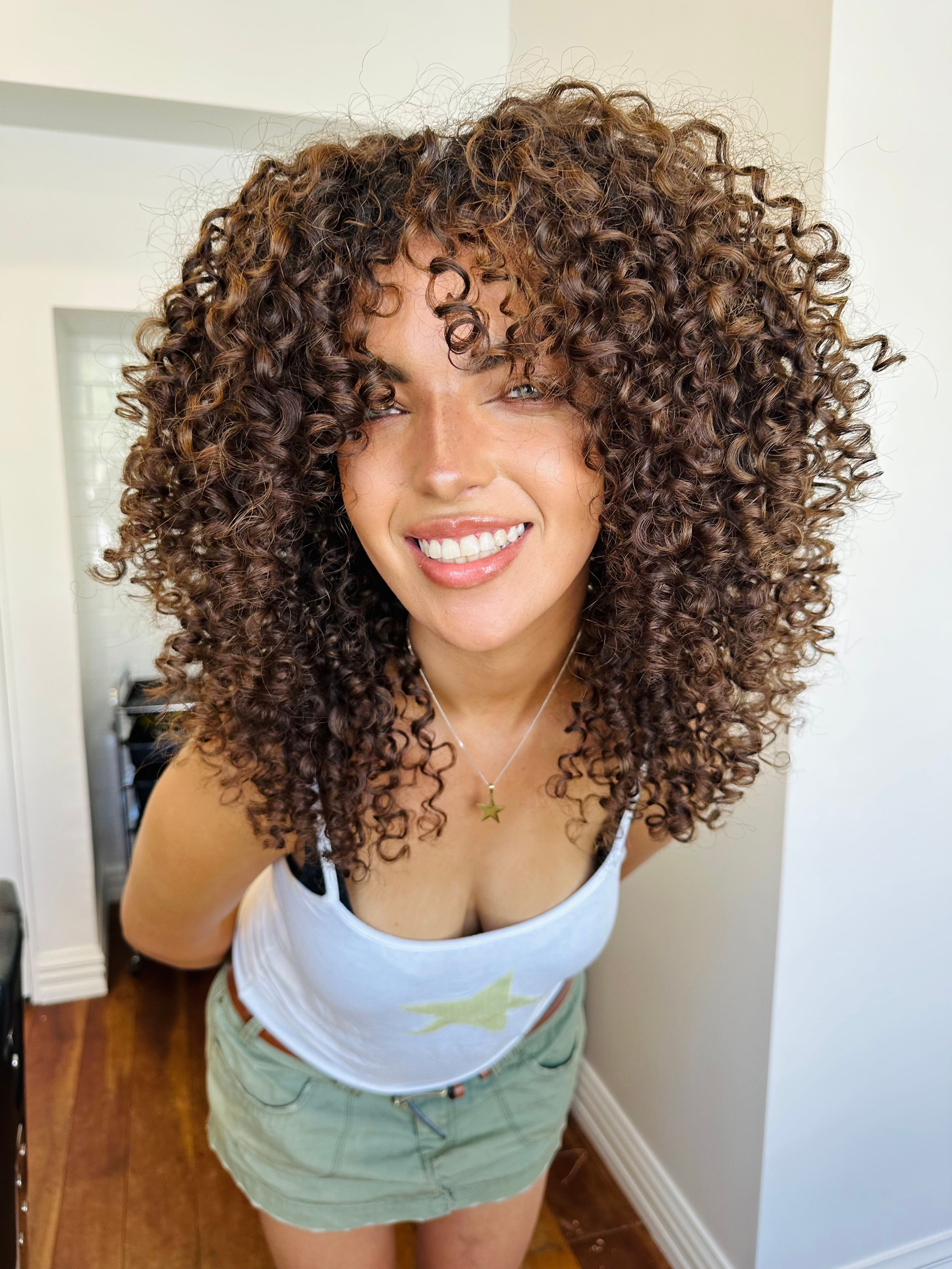 Tahni Daniels — Cut Video ONESHOT Hair Awards entry