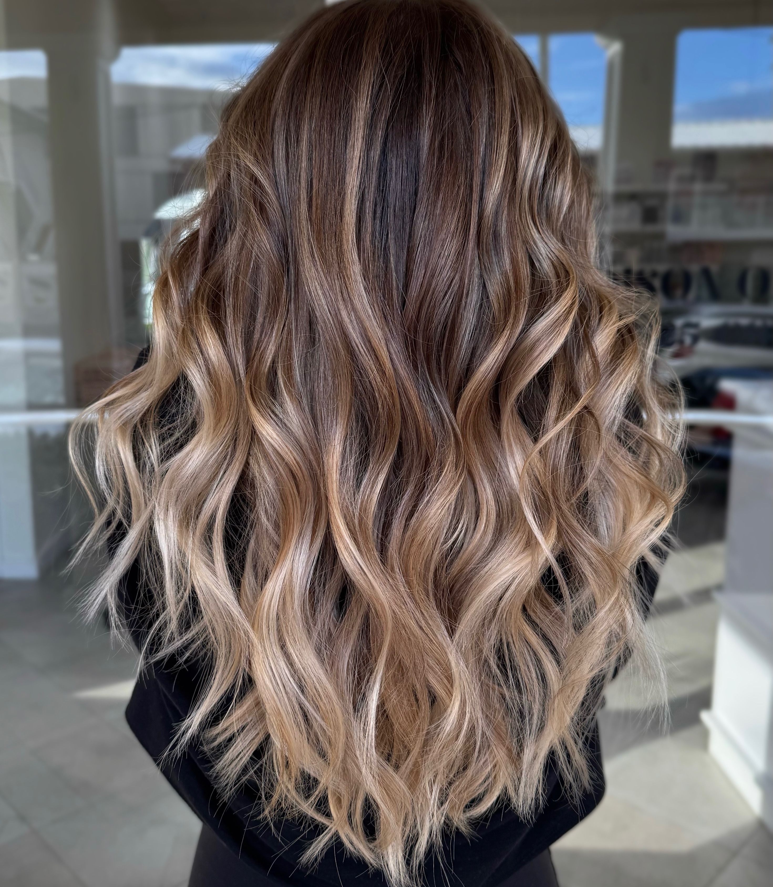 Sue Tyrrell — Blondes ONESHOT Hair Awards entry