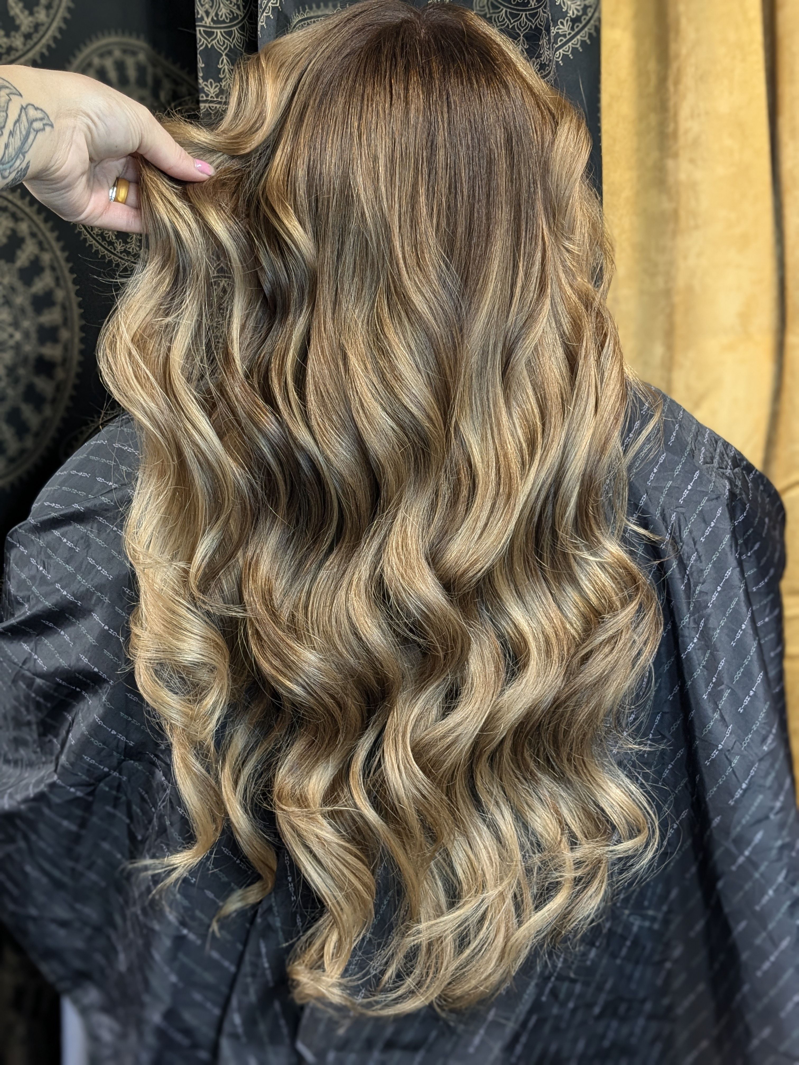Melanie McConnell — Cool Balayage ONESHOT Hair Awards entry