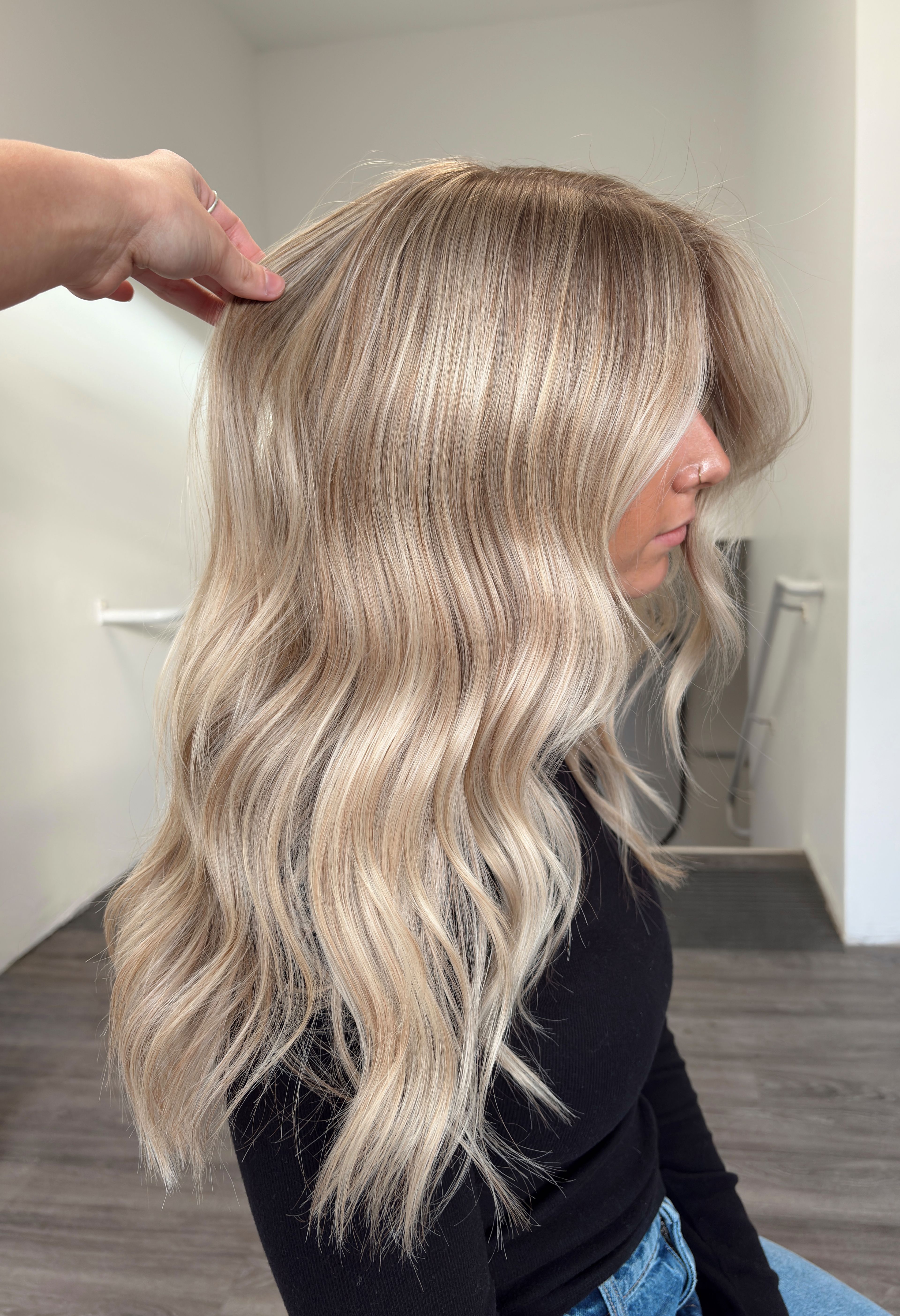 Kennedy York — Blondes ONESHOT Hair Awards entry