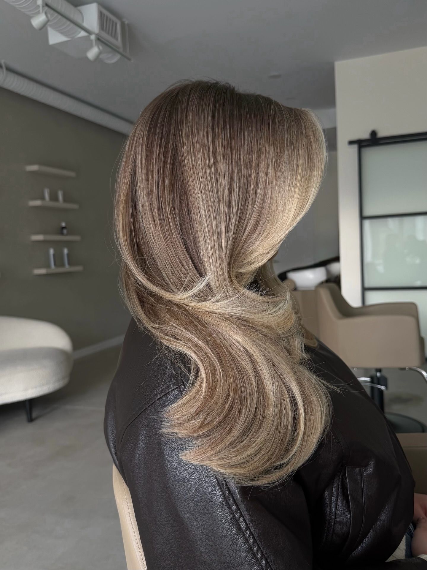 Taya Hair — Blondes ONESHOT Hair Awards entry