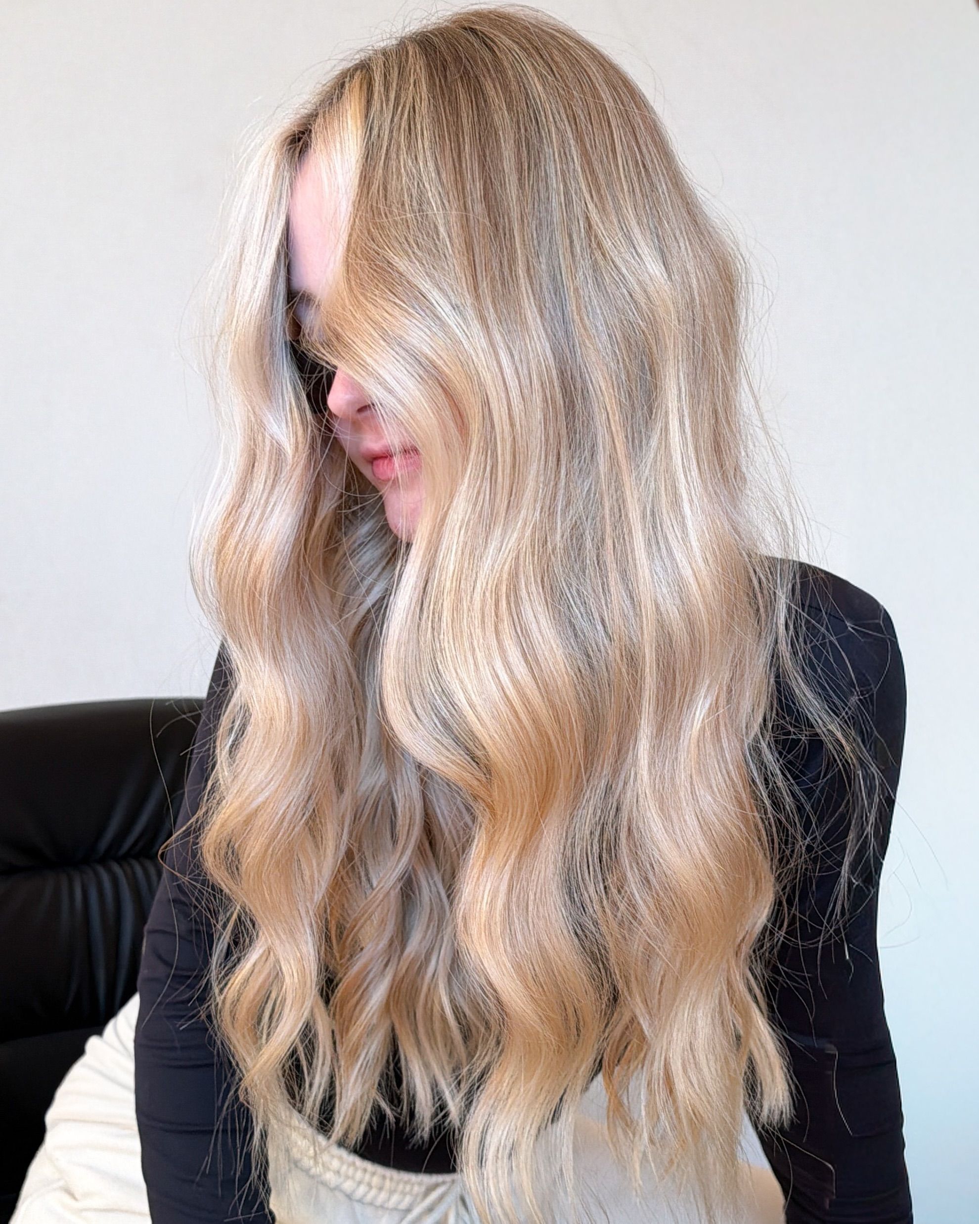 Samantha Swift — Blondes ONESHOT Hair Awards entry