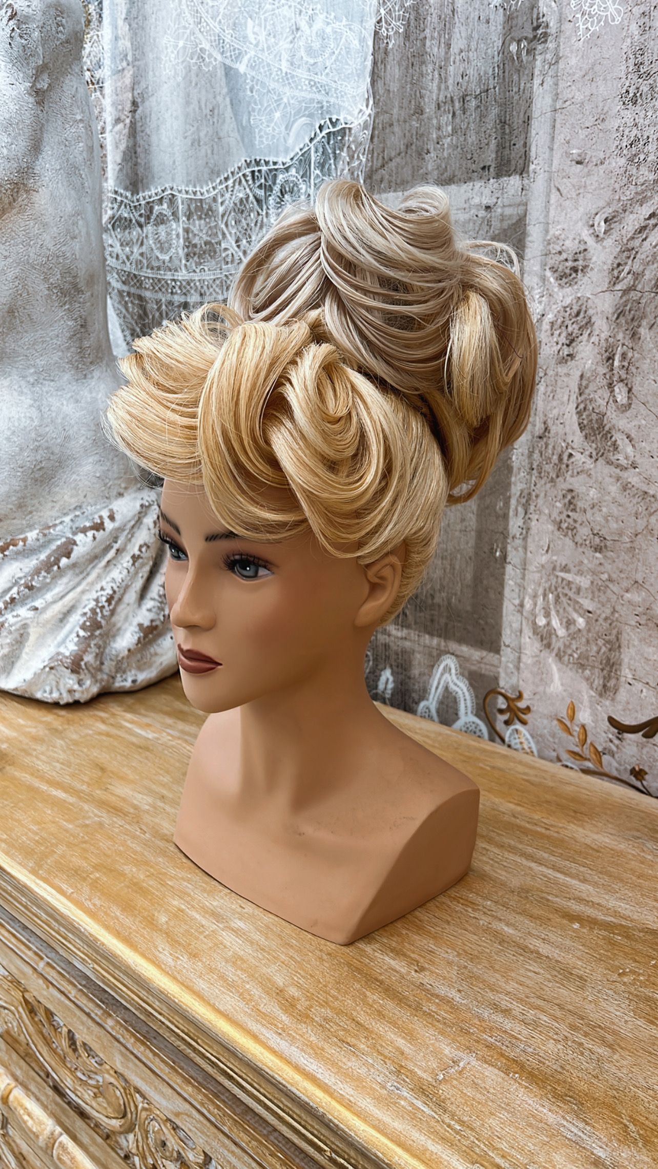 Simina Olariu — Special Event Styling ONESHOT Hair Awards entry