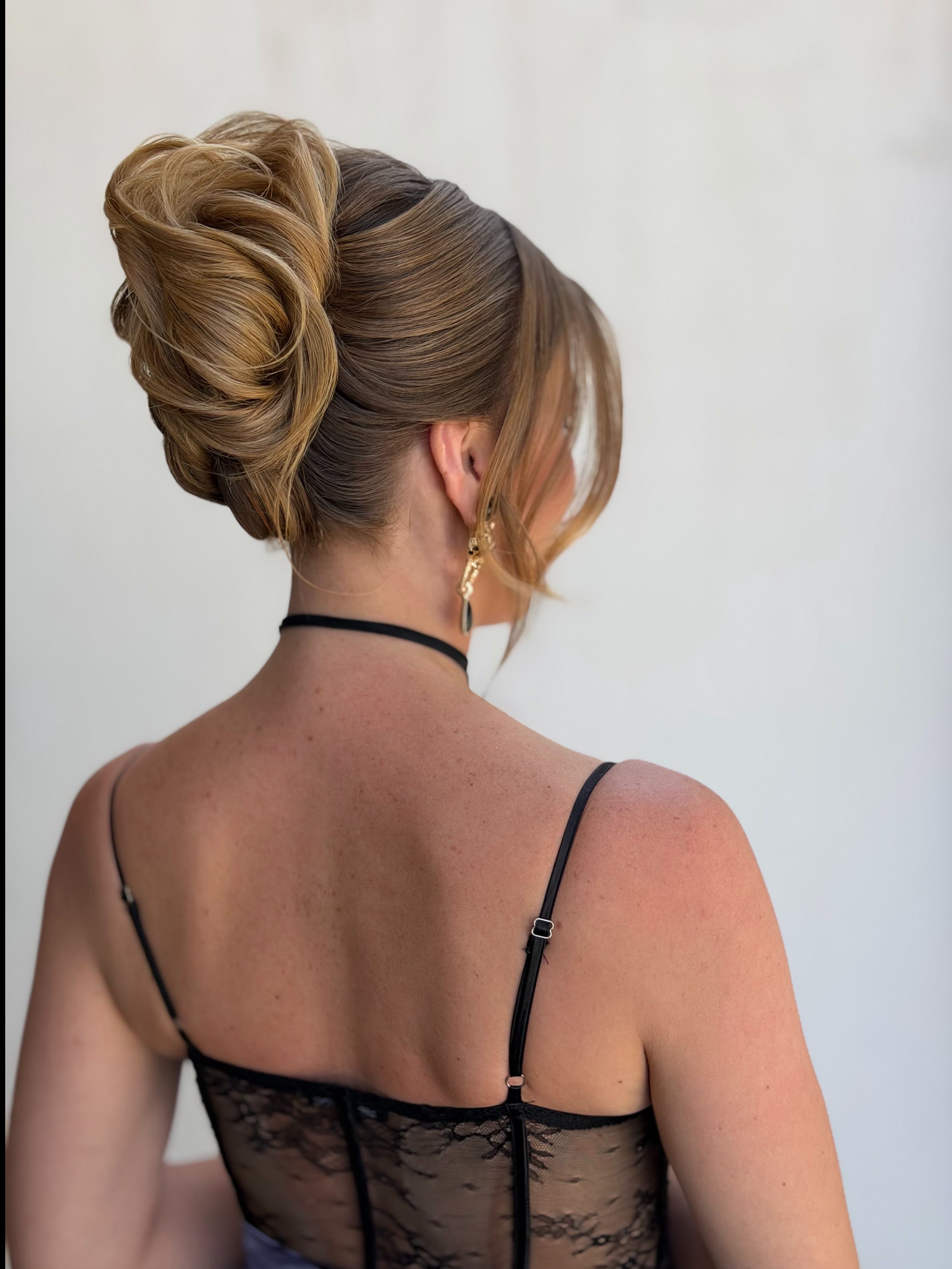 Natasha Chirkina — Special Event Styling ONESHOT Hair Awards entry