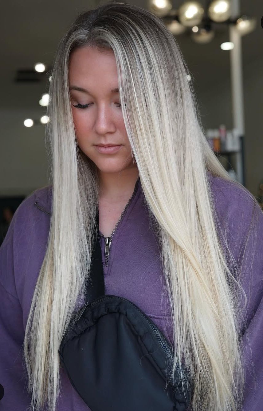 Chelsae Jenner — Blondes ONESHOT Hair Awards entry