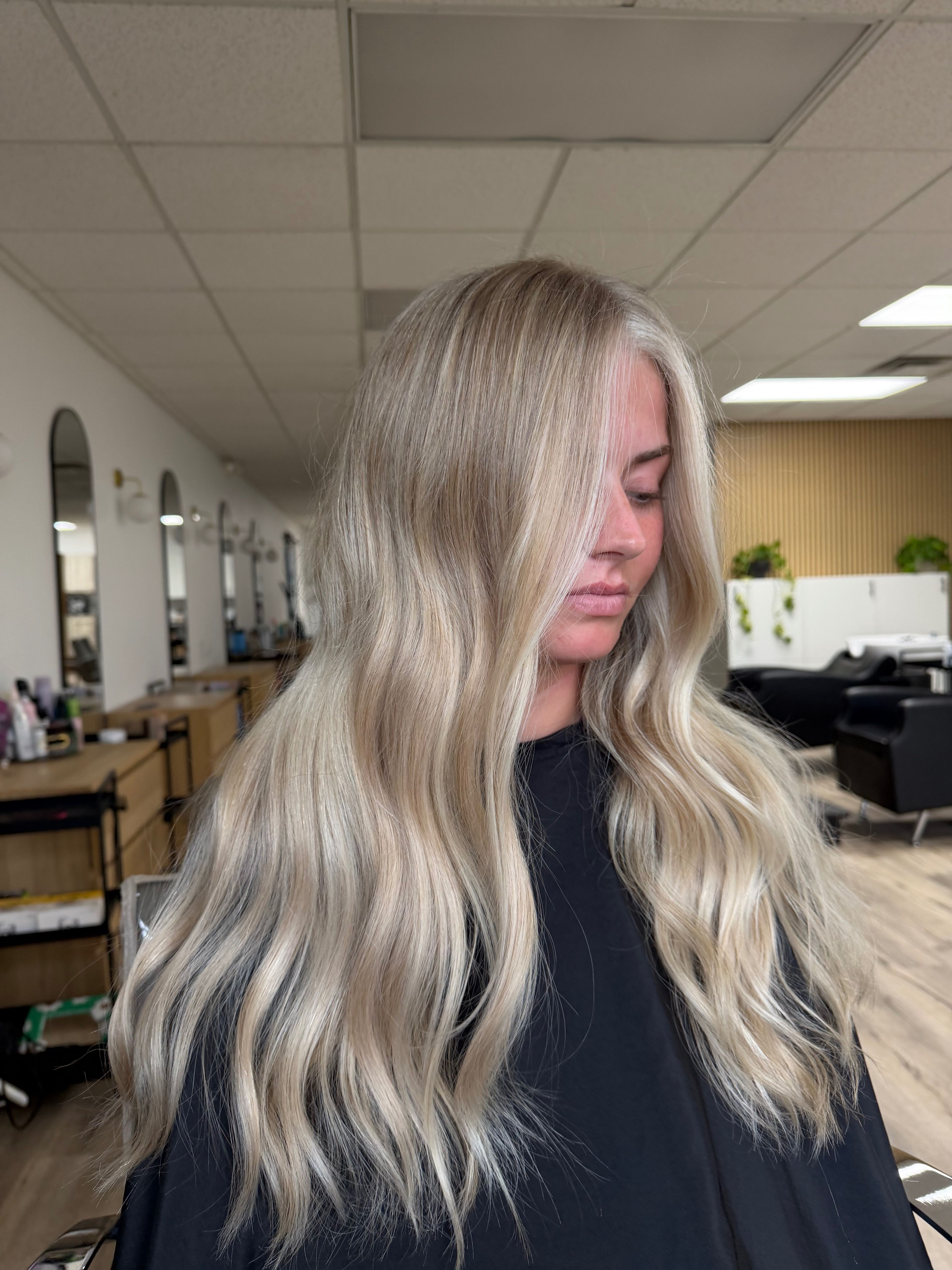 Kayla Gillespie — Blondes ONESHOT Hair Awards entry