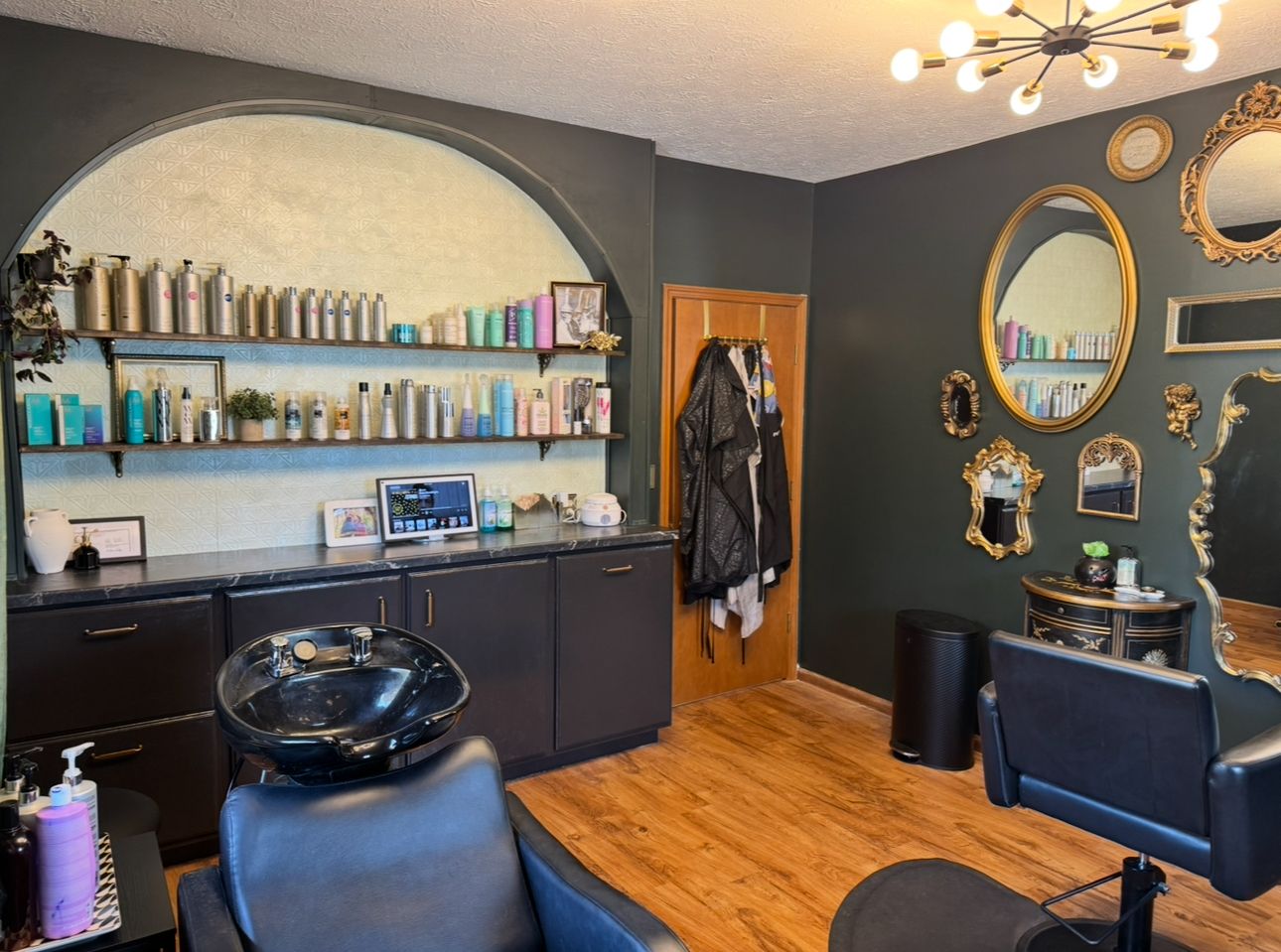 Amber Navarro — Salon Decor ONESHOT Hair Awards entry