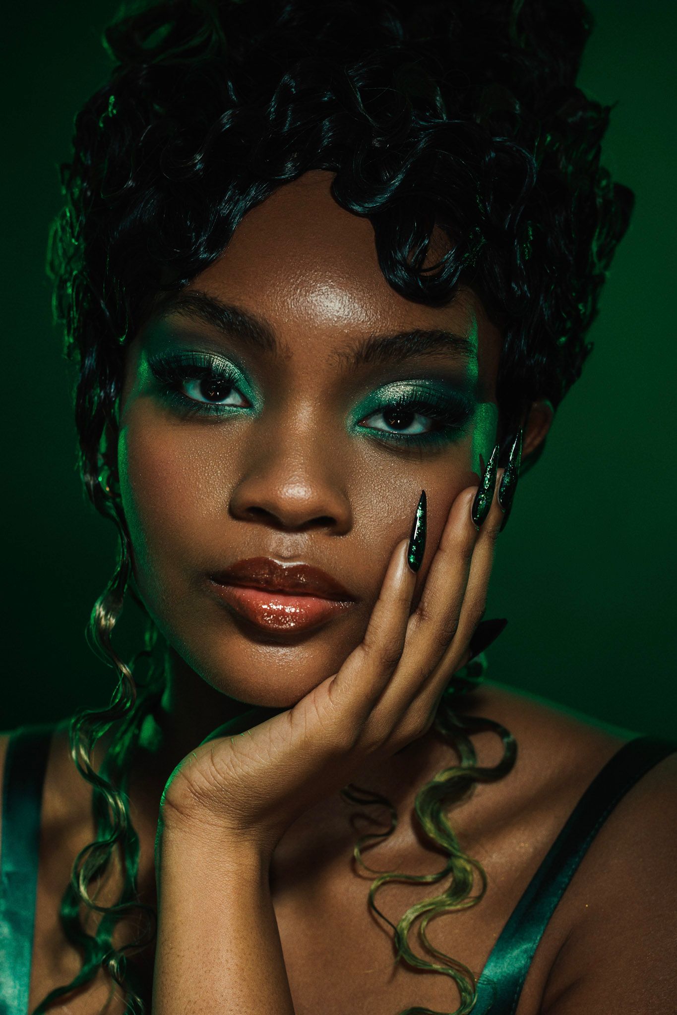 Suzy Grifa — Editorial Makeup Shot ONESHOT Hair Awards entry