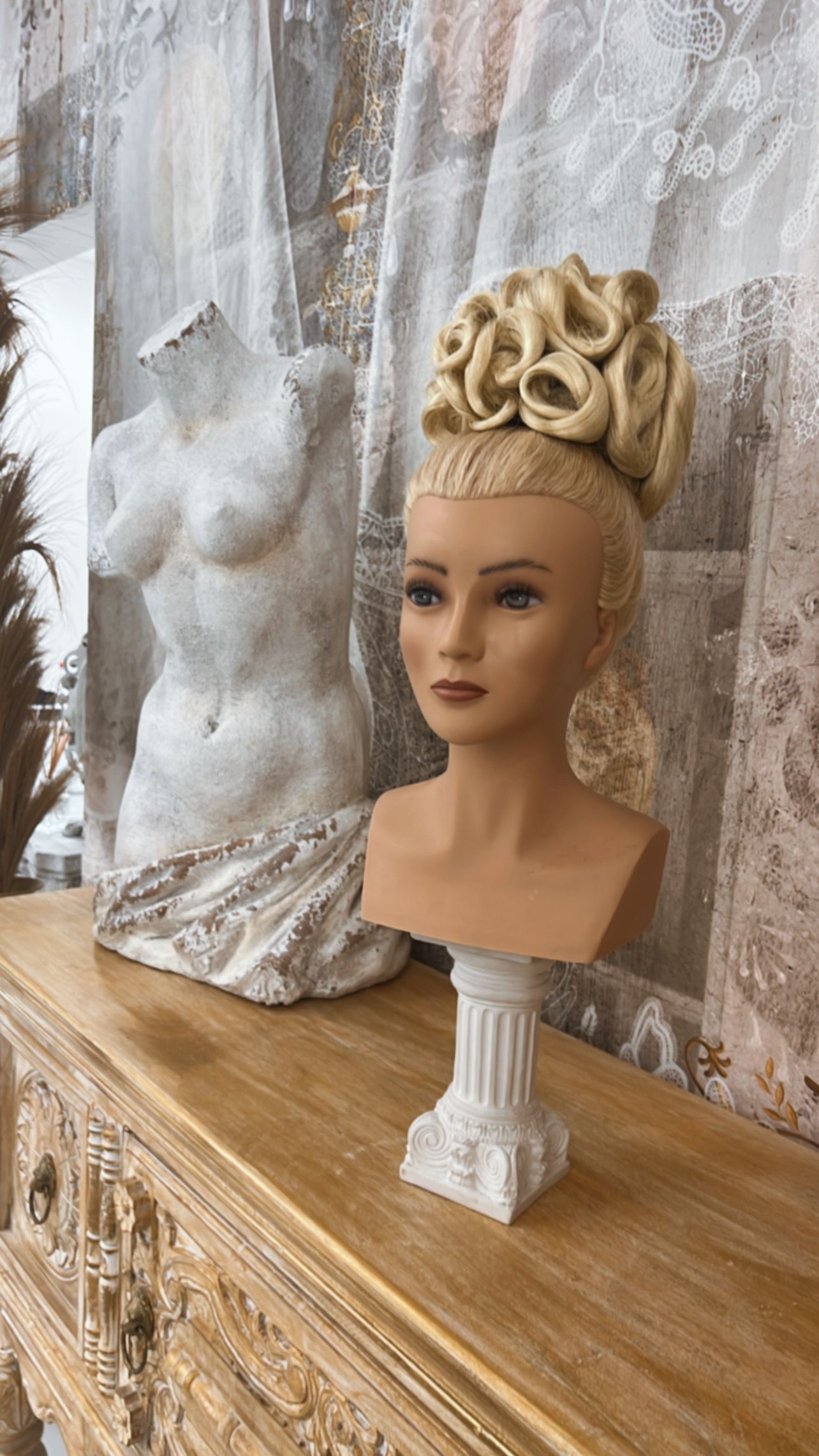Simina Olariu — Special Event Styling ONESHOT Hair Awards entry