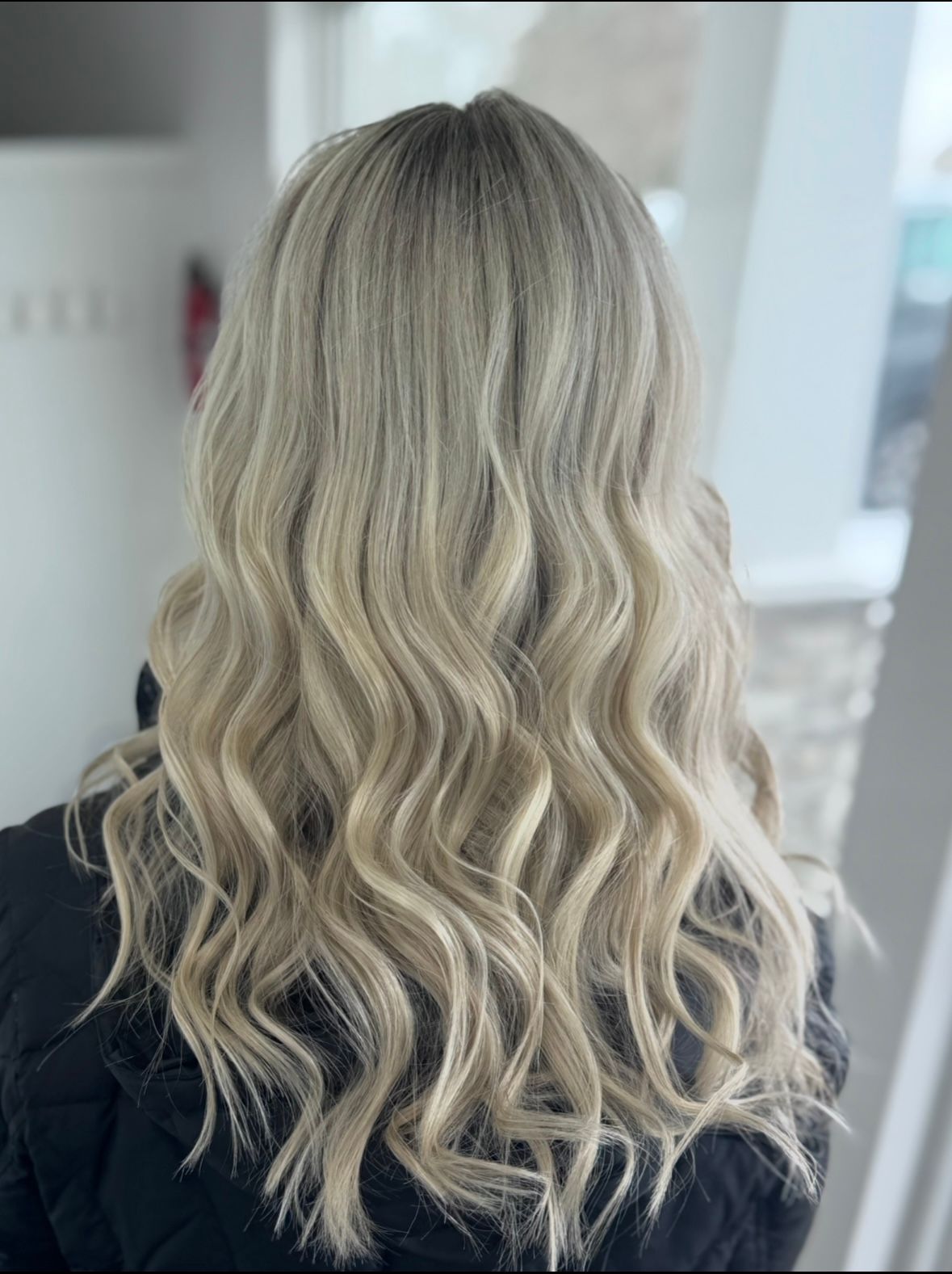 Stephanie Unrue — Blondes ONESHOT Hair Awards entry