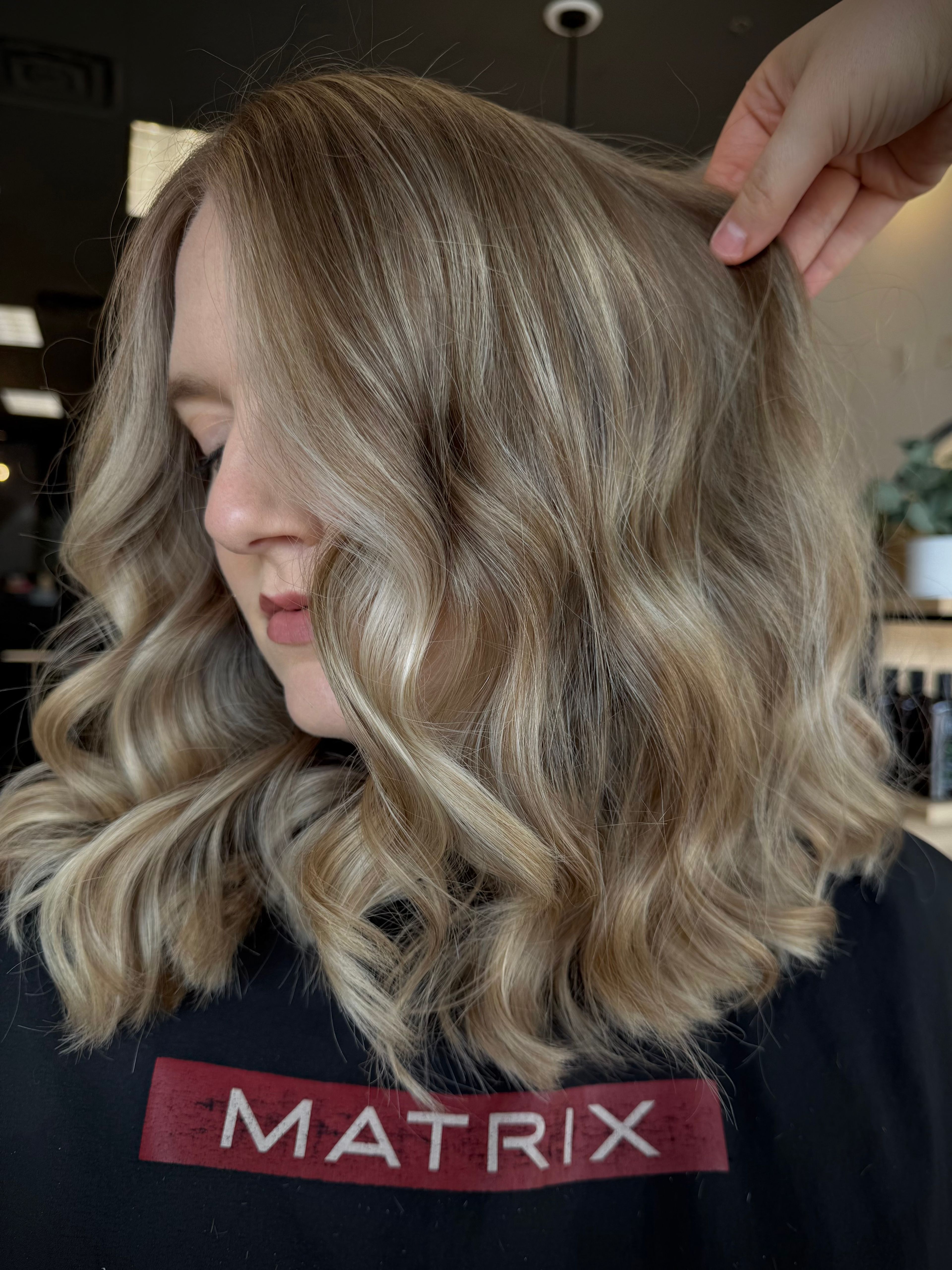 Ashlynn Mills — Blondes ONESHOT Hair Awards entry