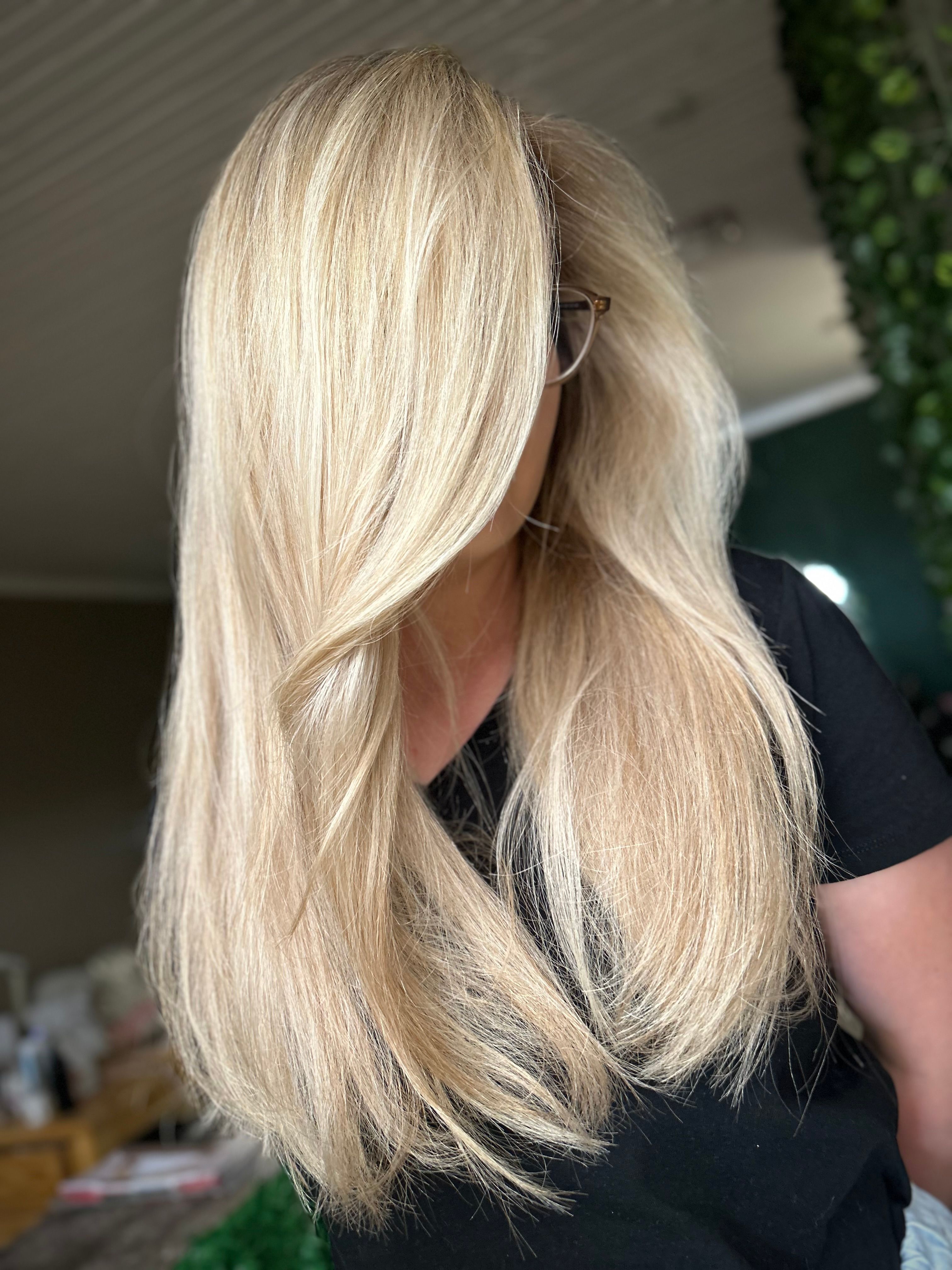 Rolanda Lubbe — Platinum ONESHOT Hair Awards entry