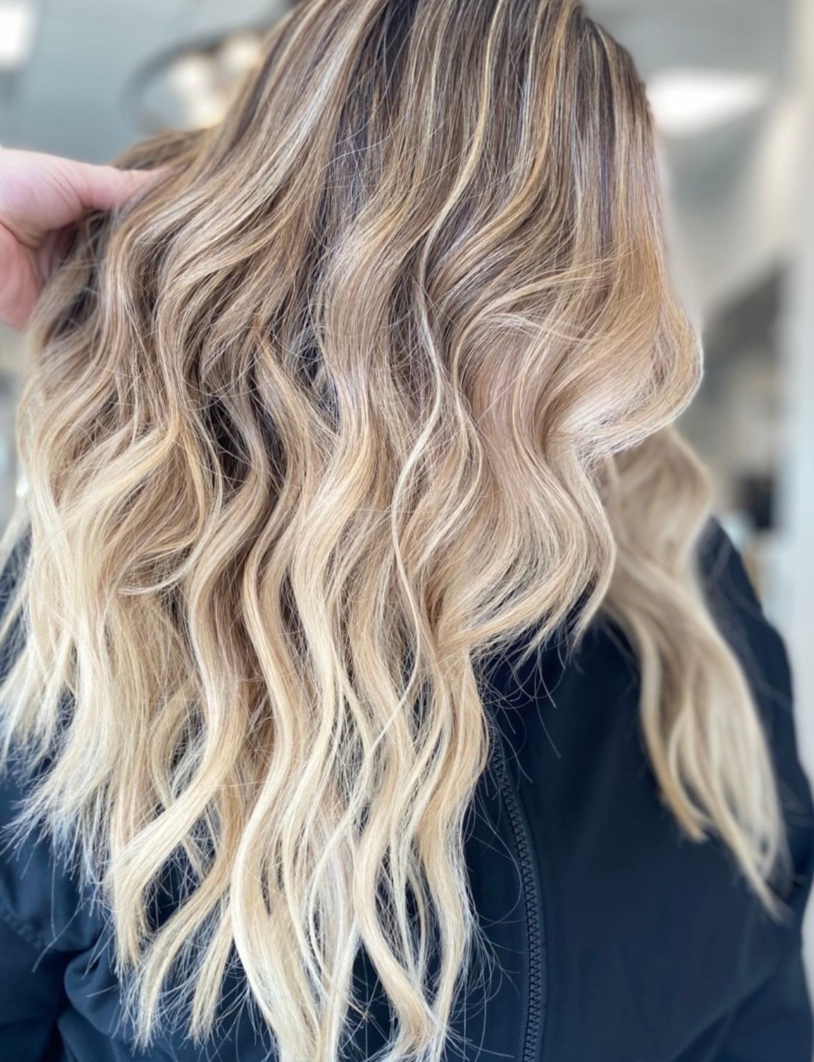 Sam Mengel — Blondes ONESHOT Hair Awards entry