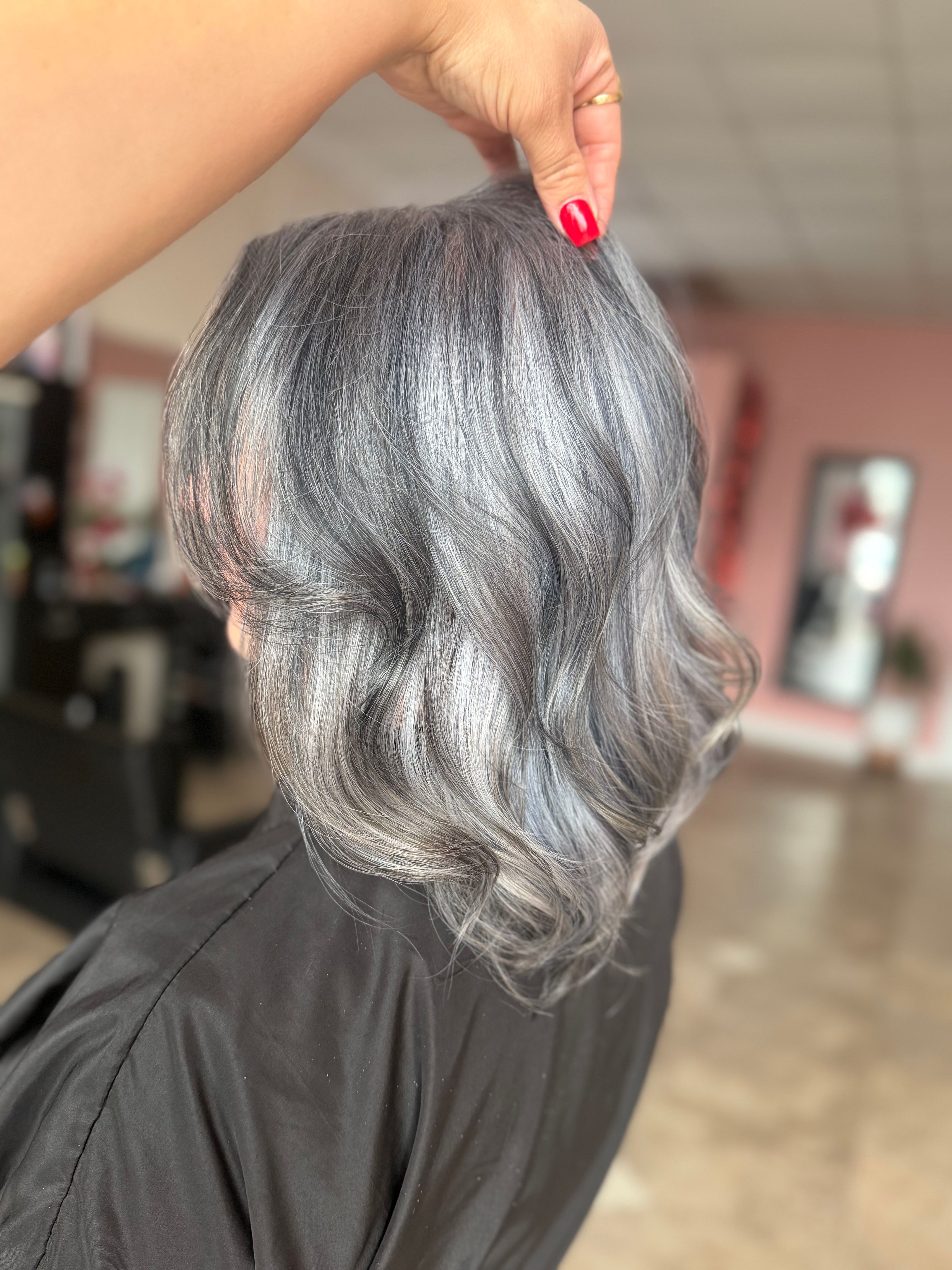 Hilda Lopez — Platinum ONESHOT Hair Awards entry