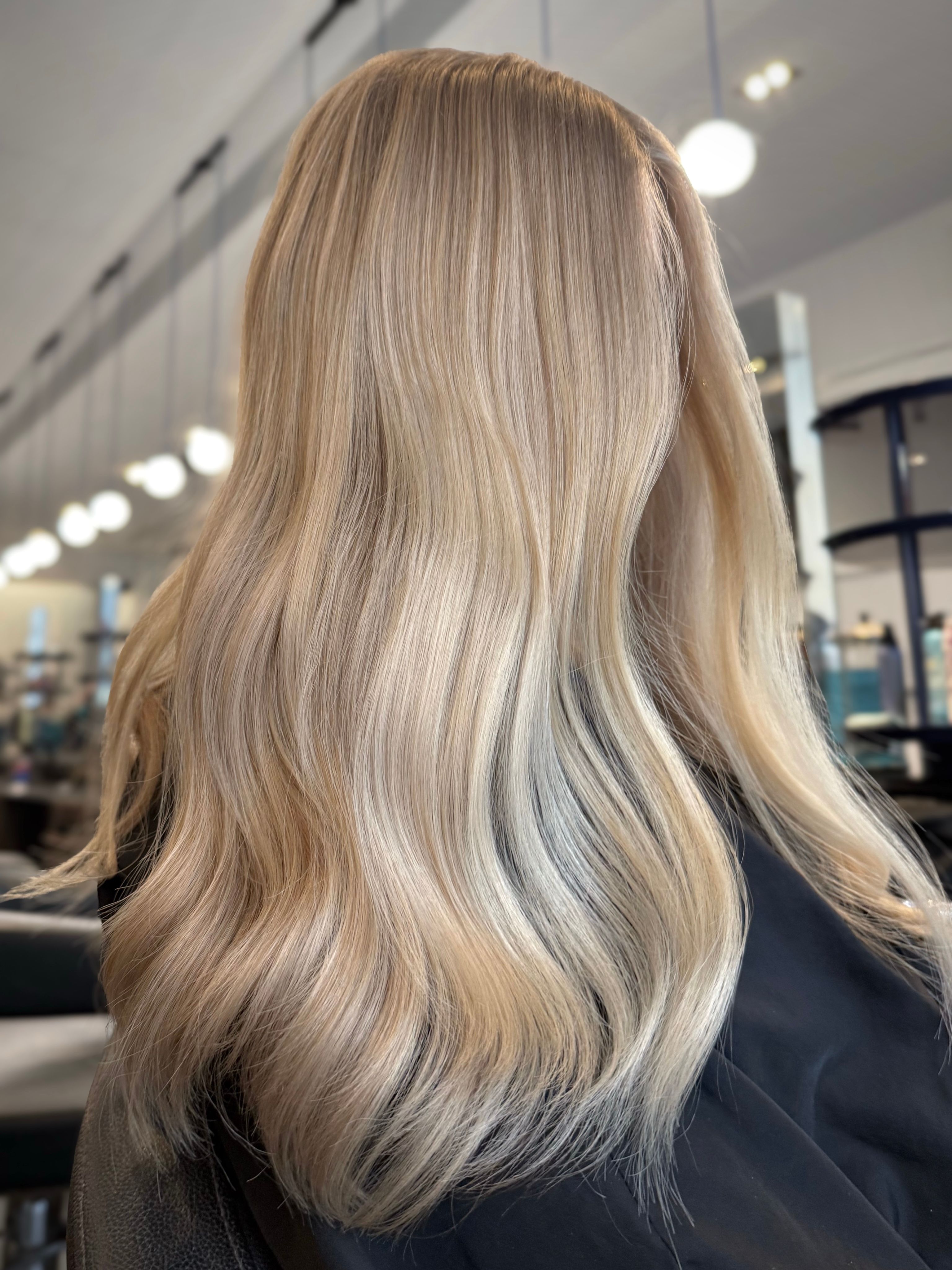 Erin Brooks — Blondes ONESHOT Hair Awards entry