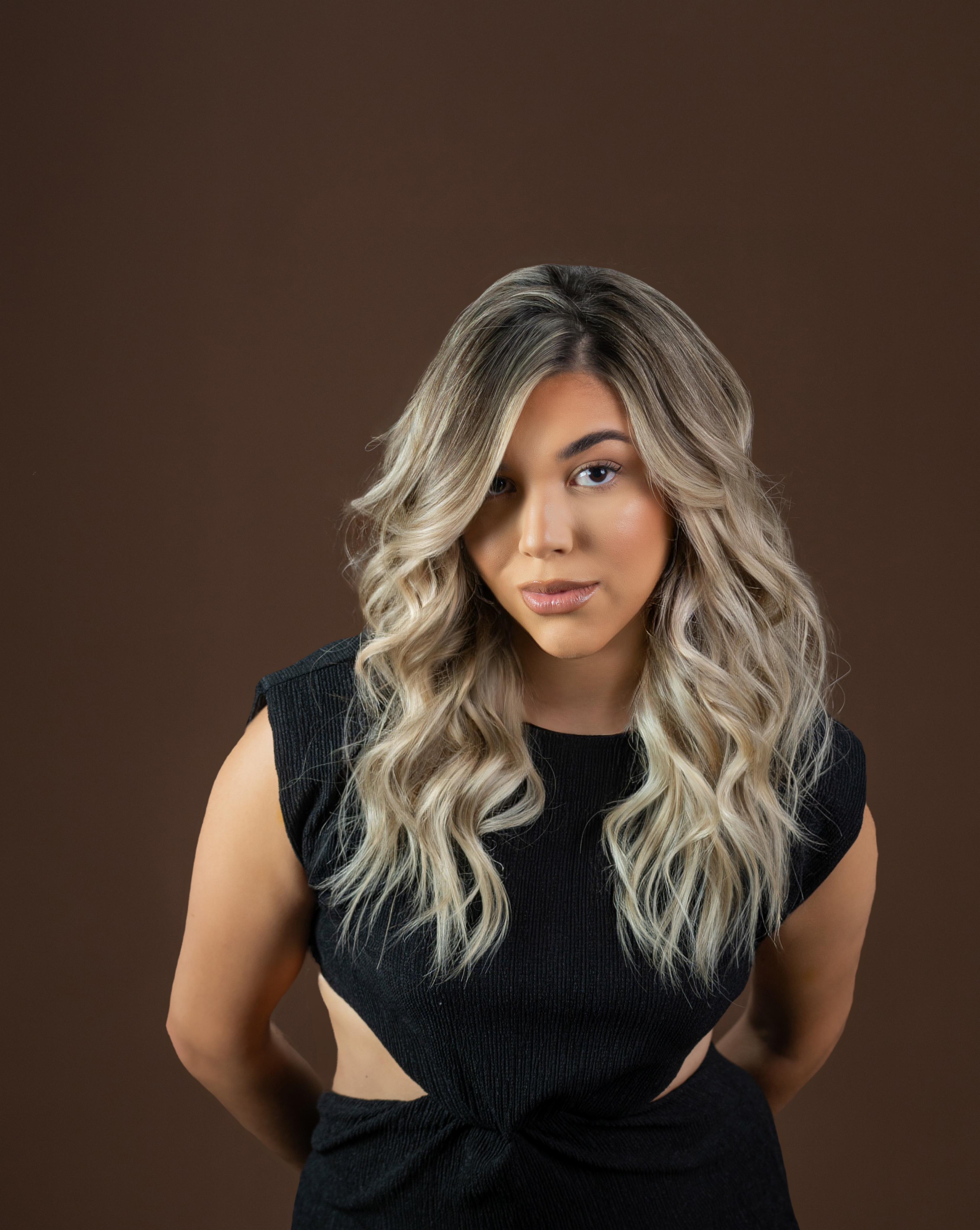 Mallelin Aracena — Platinum ONESHOT Hair Awards entry