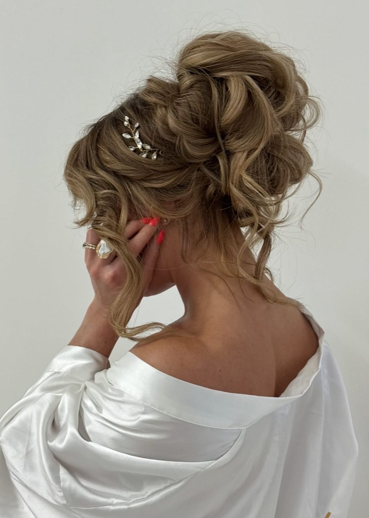 Shannon Byrne — Special Event Styling ONESHOT Hair Awards entry