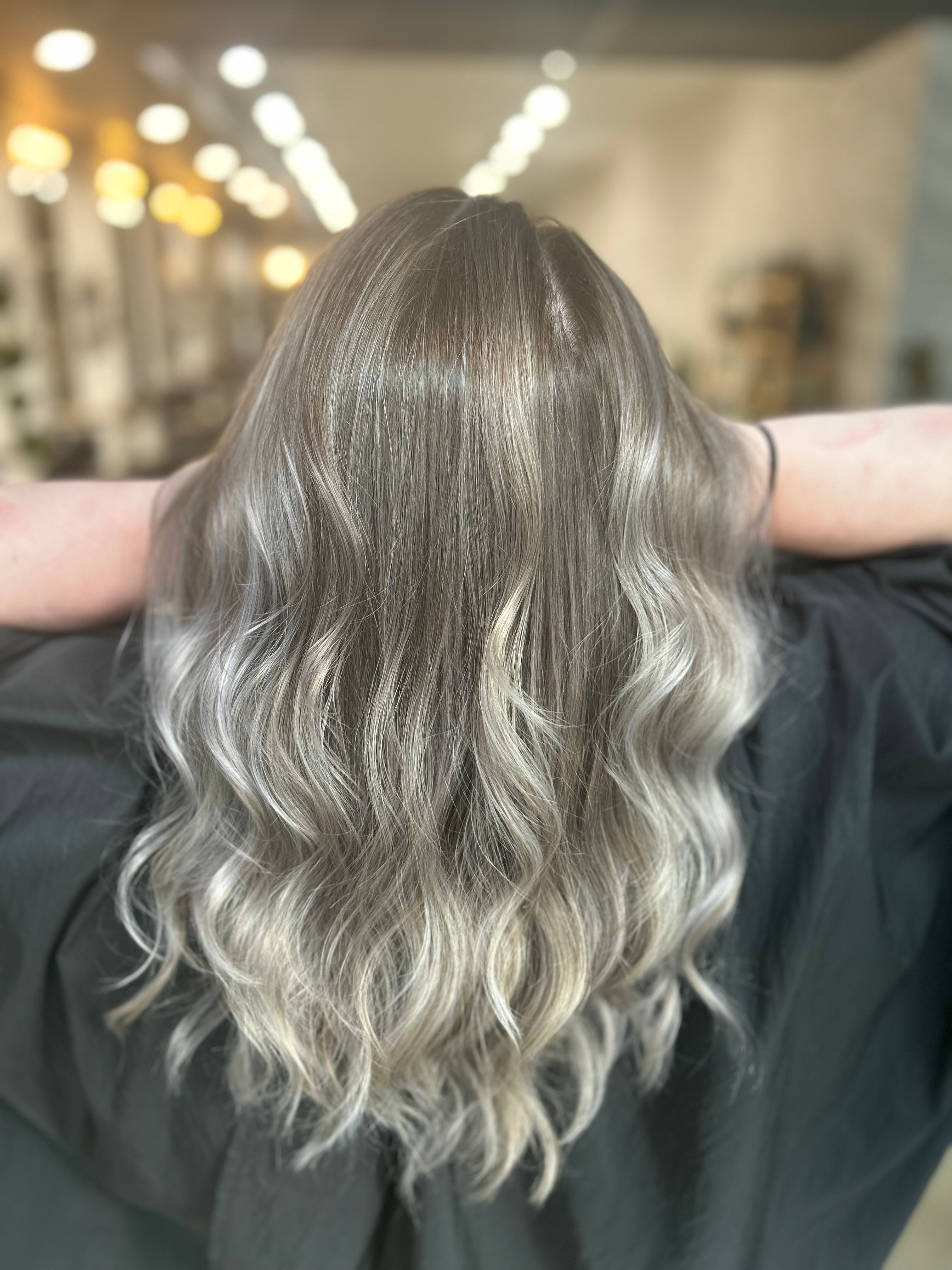 Beata Requena-Torres — Cool Balayage ONESHOT Hair Awards entry
