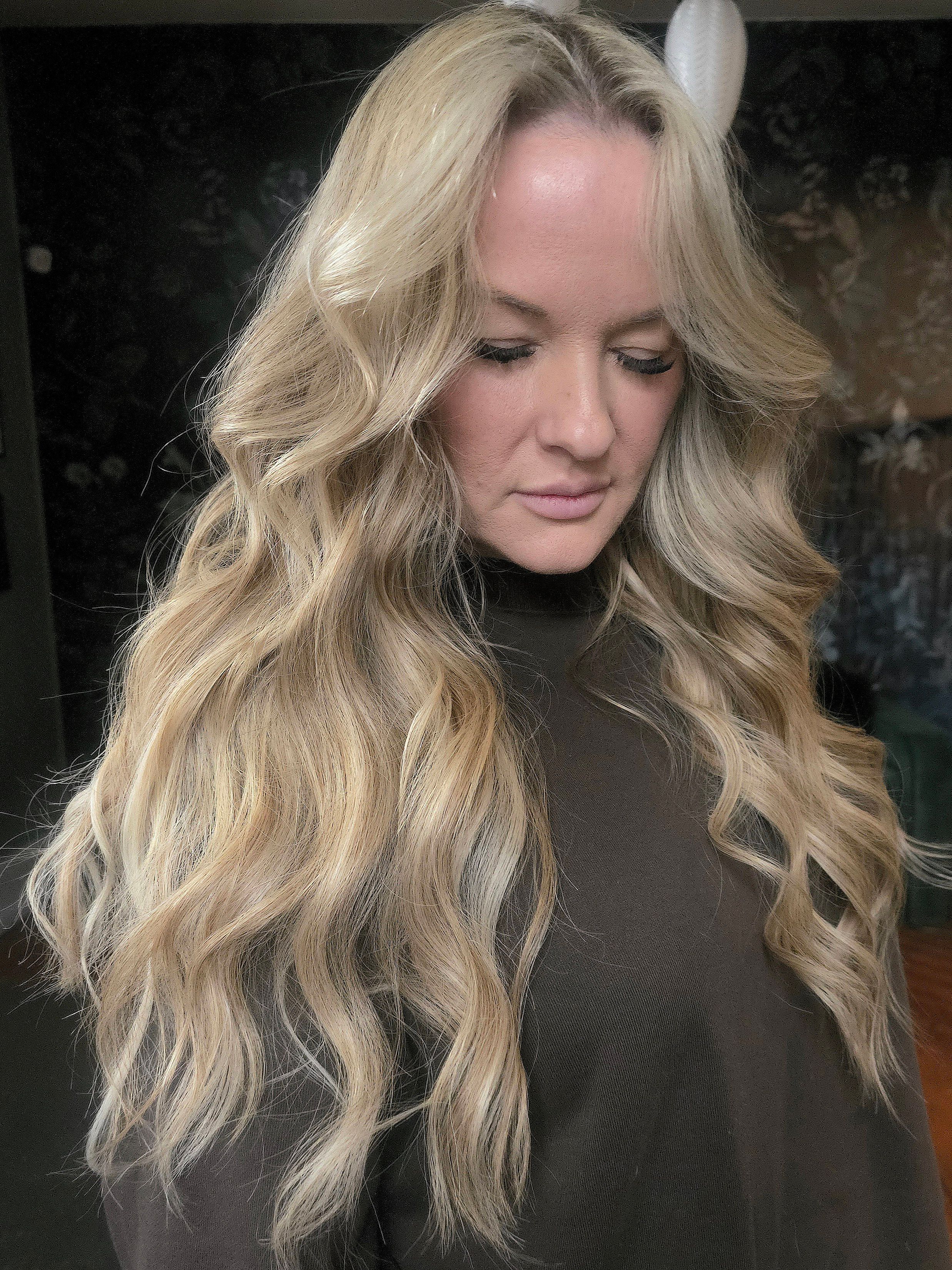 Katie Zeno — Blondes ONESHOT Hair Awards entry