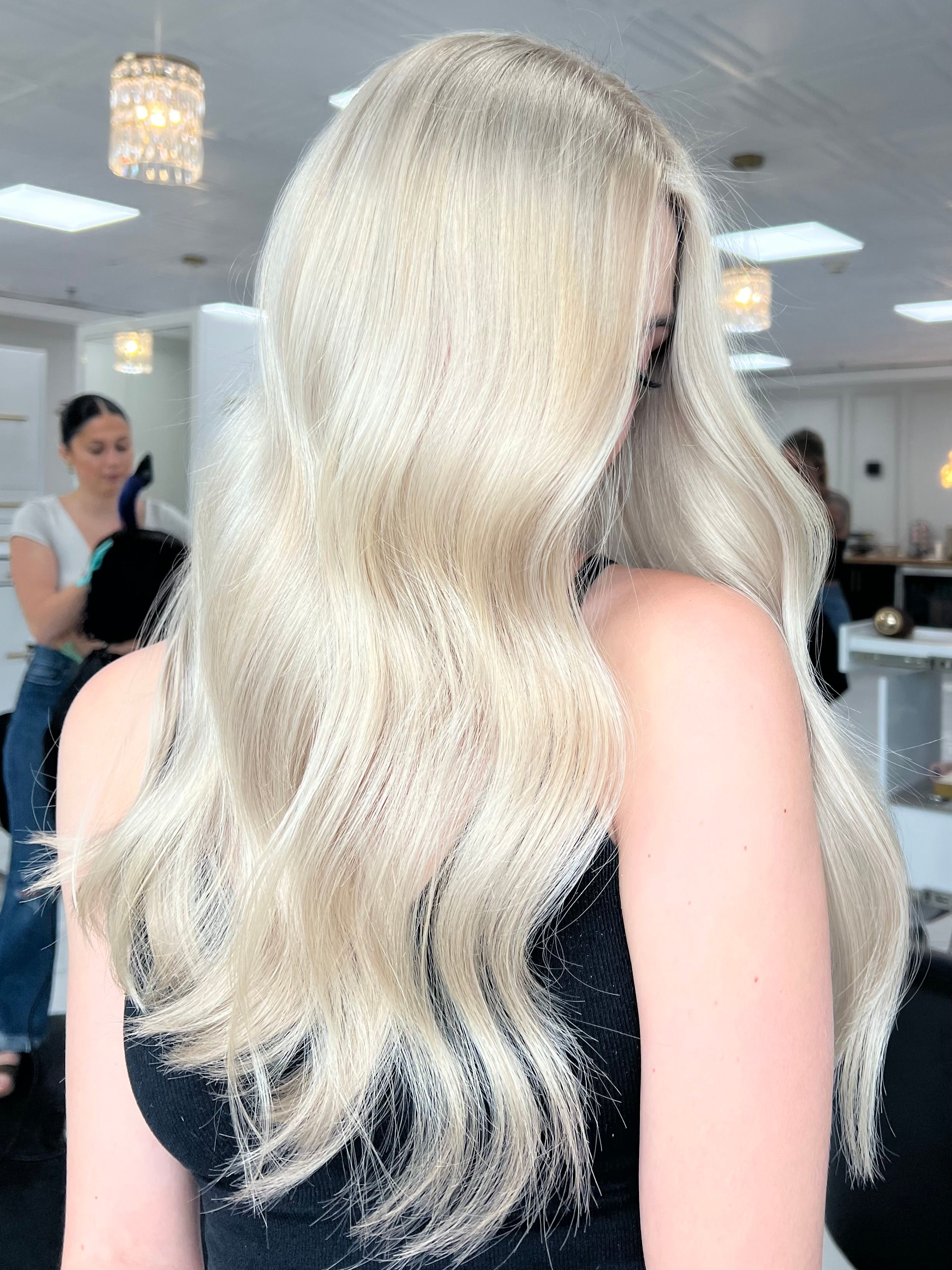 Chelsey Whitford — Platinum ONESHOT Hair Awards entry
