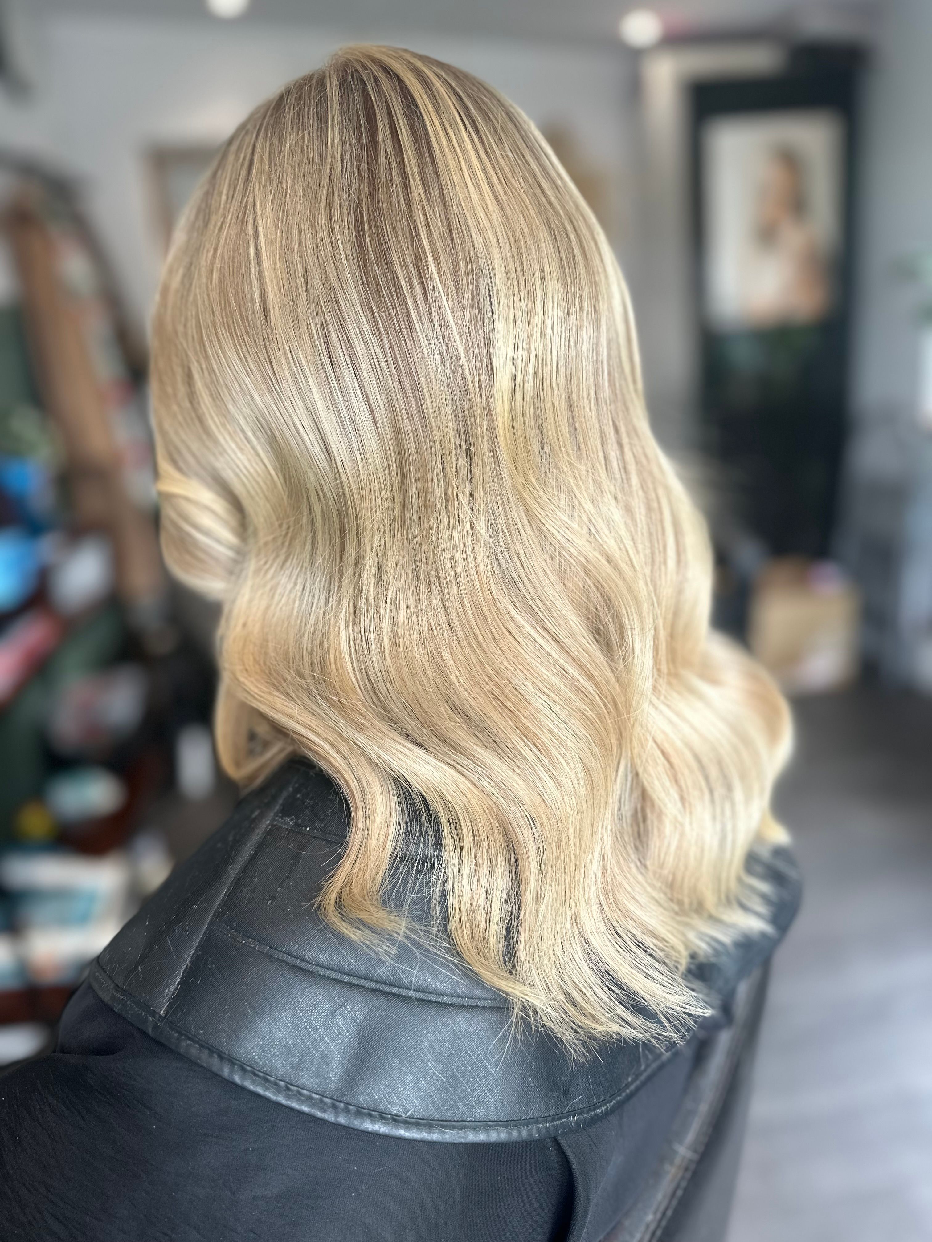 Chloe Bradford — Cool Balayage ONESHOT Hair Awards entry