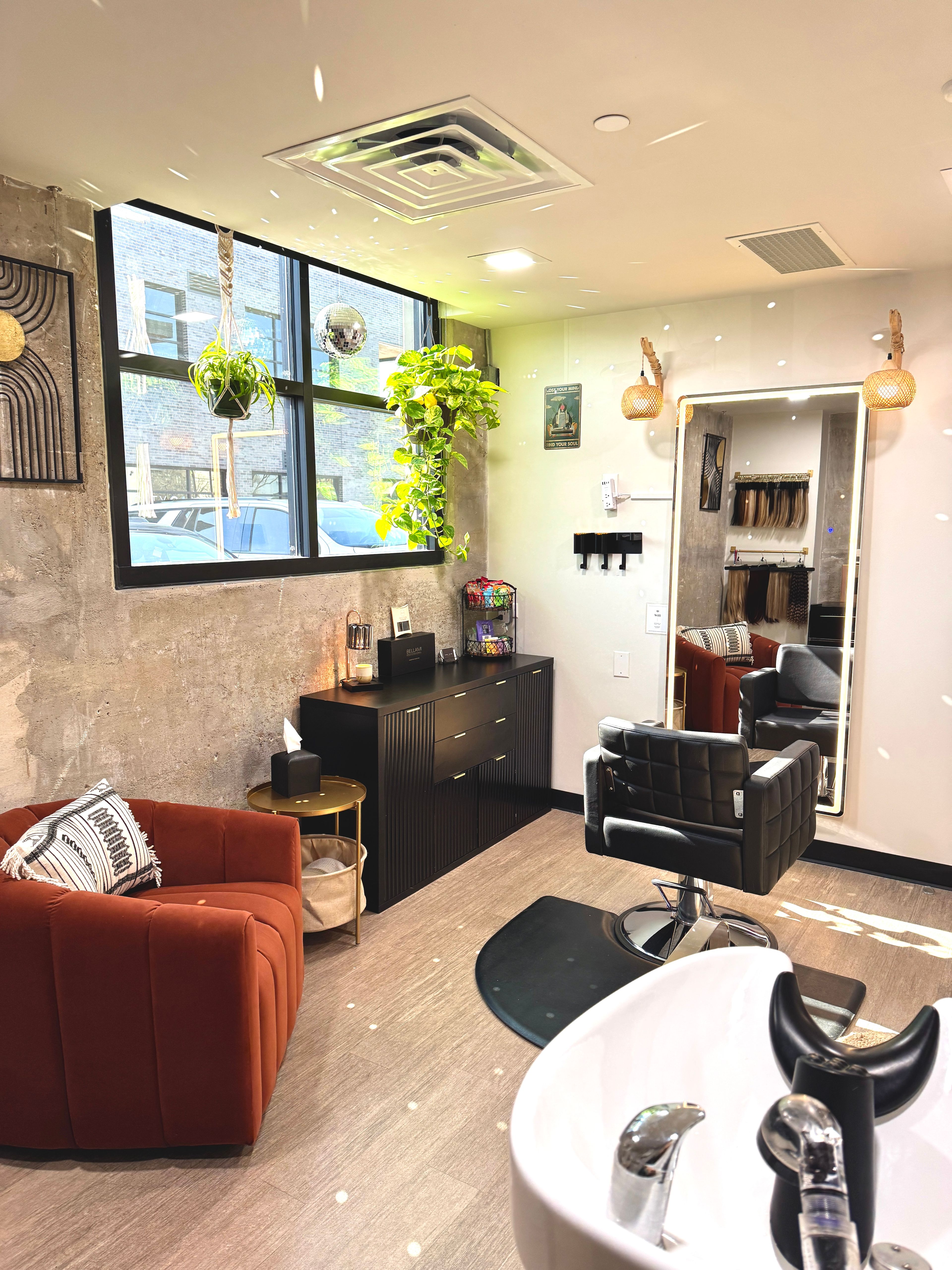Nika Grommersch — Suite Decor ONESHOT Hair Awards entry