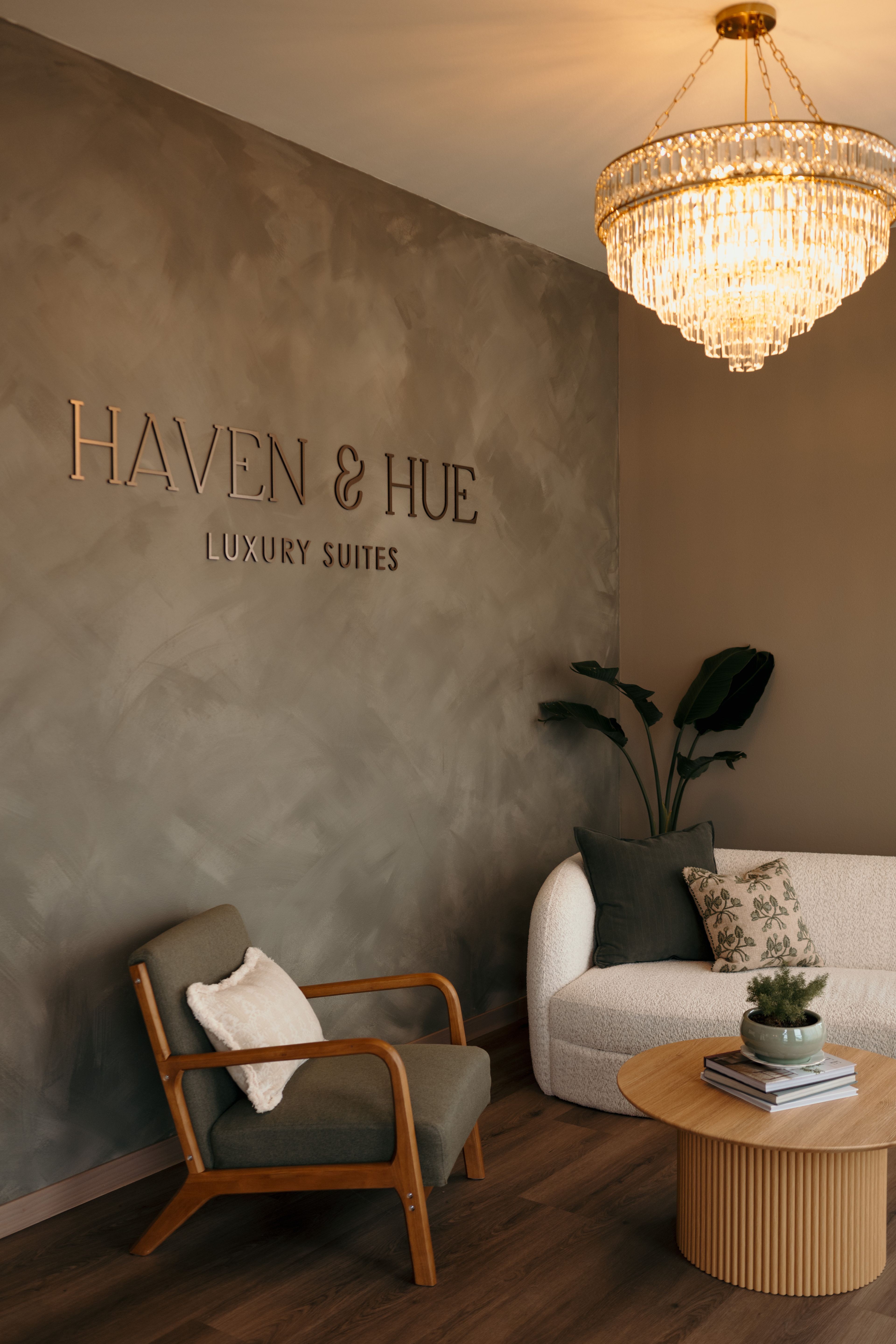 Haven & Hue Suites — Salon Decor ONESHOT Hair Awards entry