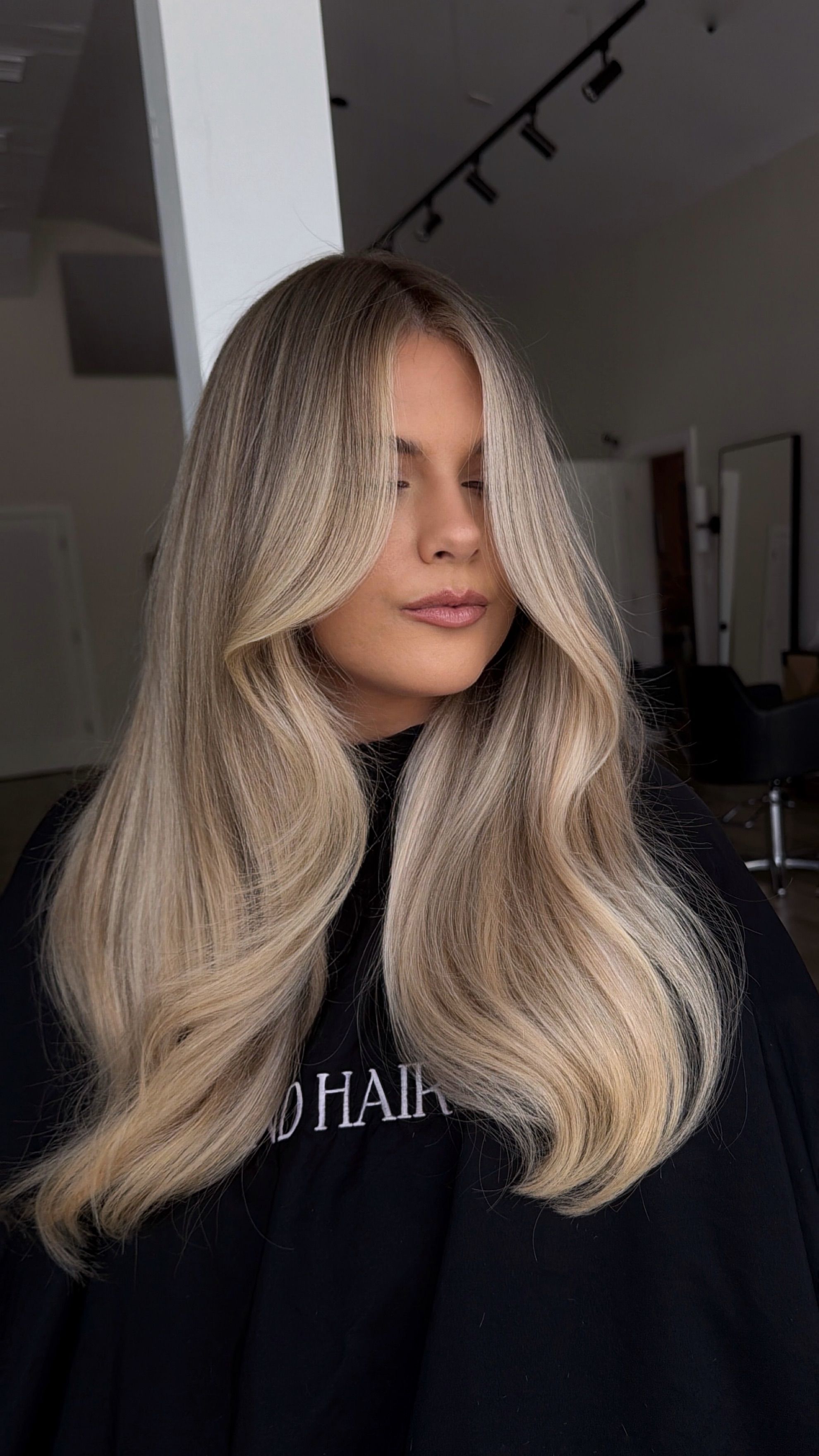 Olivia Mader — Blondes ONESHOT Hair Awards entry