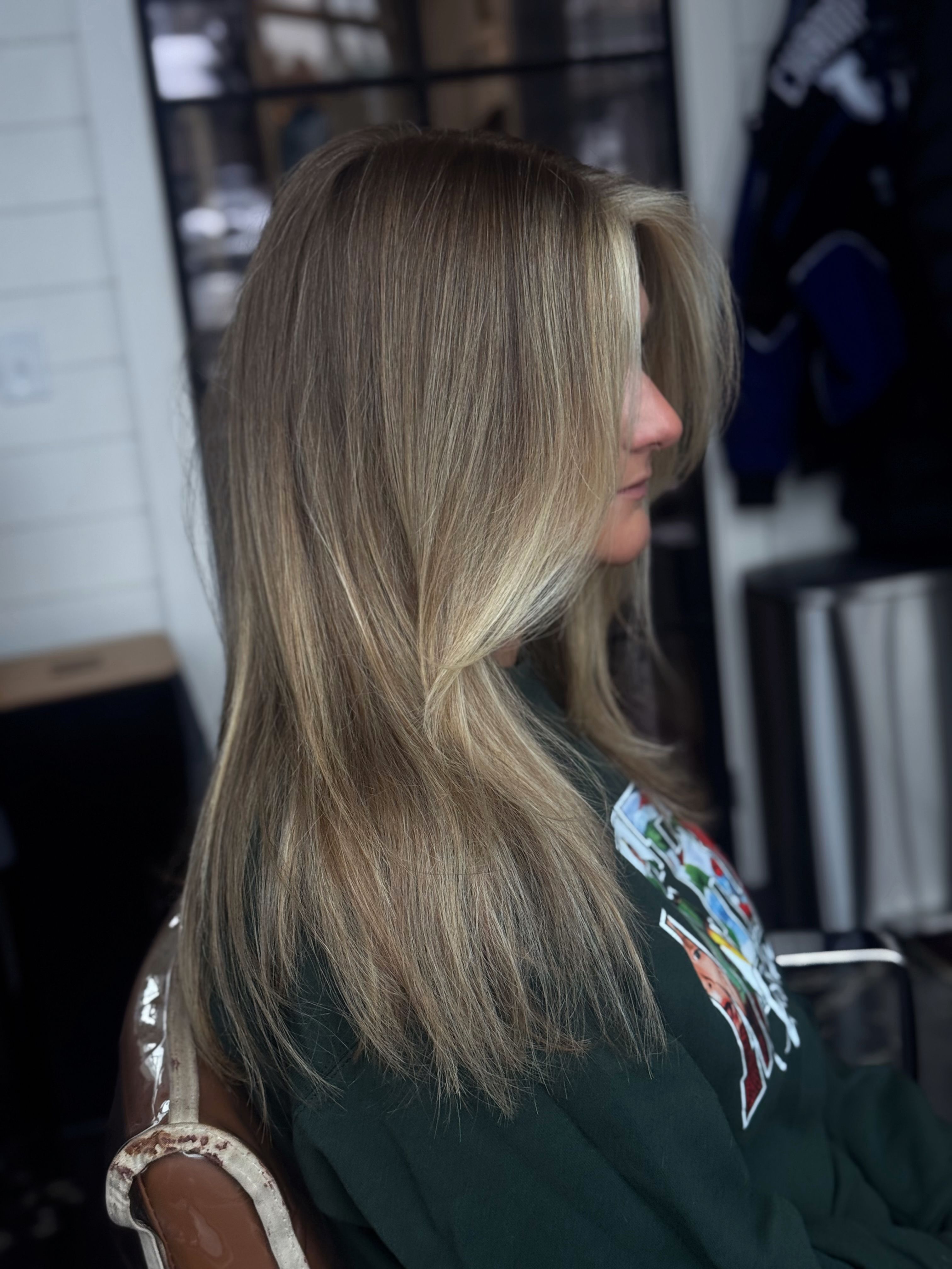 Que Workman — Cool Balayage ONESHOT Hair Awards entry