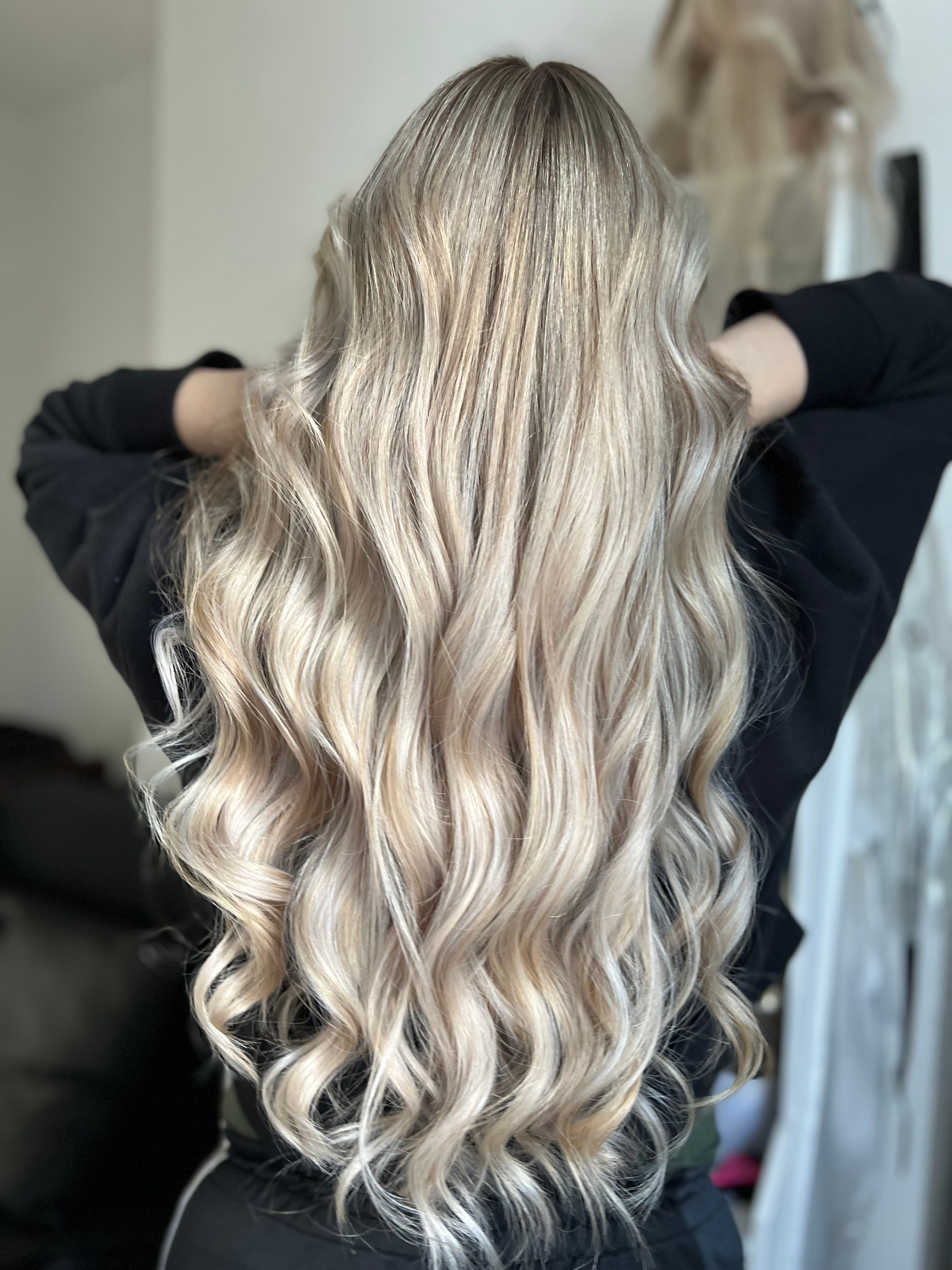 Simina Olariu — Blondes ONESHOT Hair Awards entry