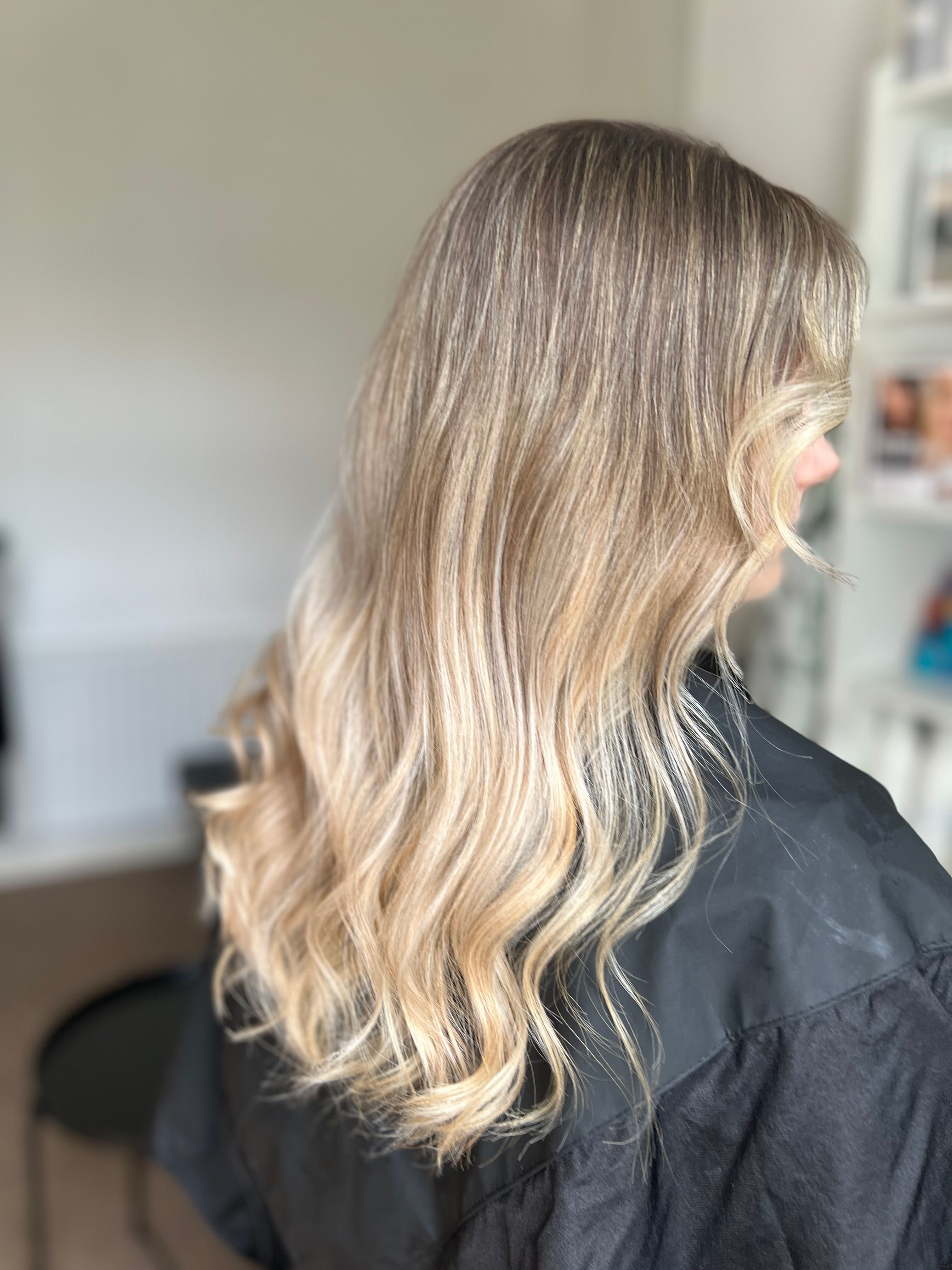 Simina Olariu — Warm Balayage ONESHOT Hair Awards entry