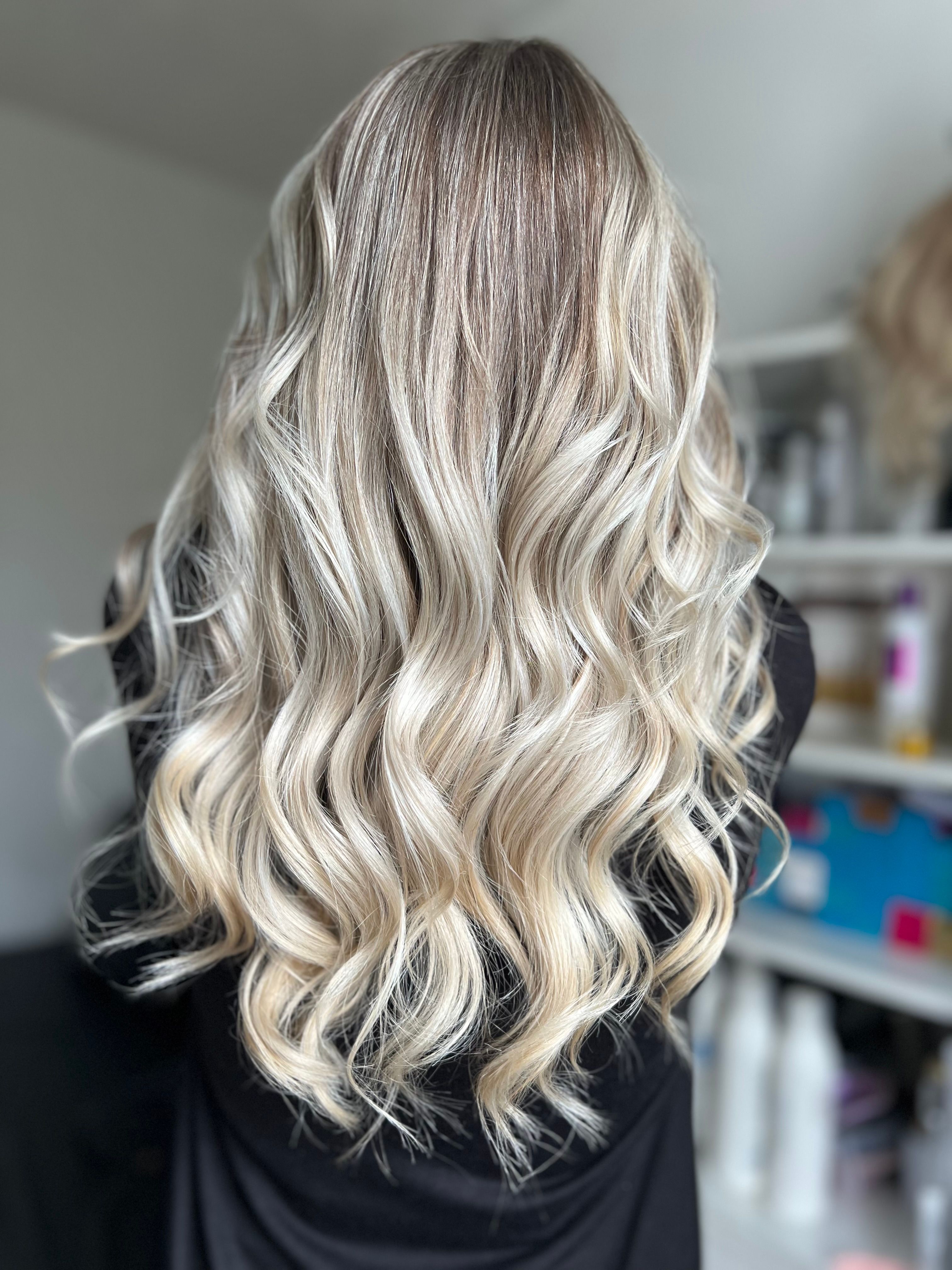 Simina Olariu — Cool Balayage ONESHOT Hair Awards entry