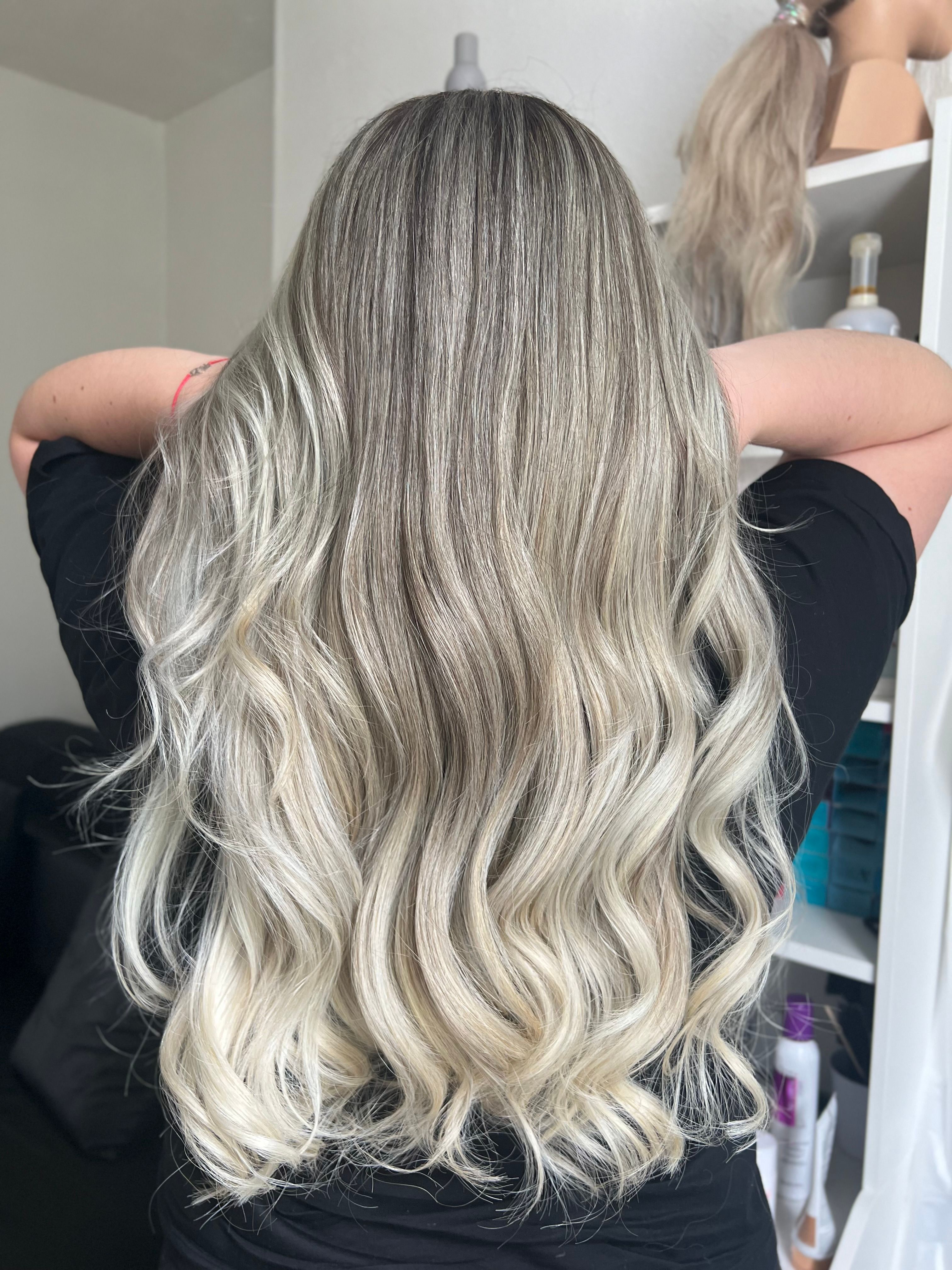 Simina Olariu — Cool Balayage ONESHOT Hair Awards entry