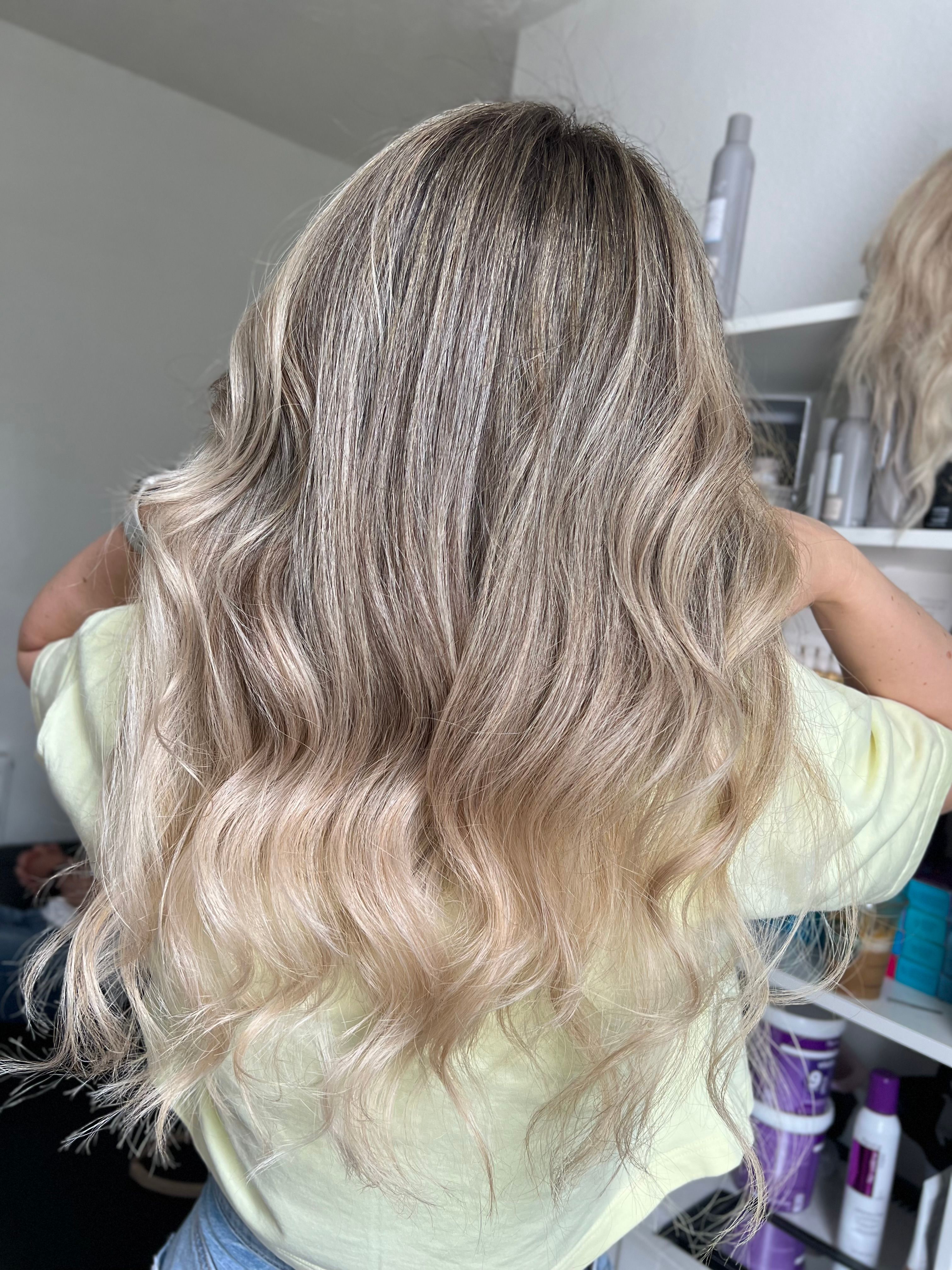 Simina Olariu — Cool Balayage ONESHOT Hair Awards entry